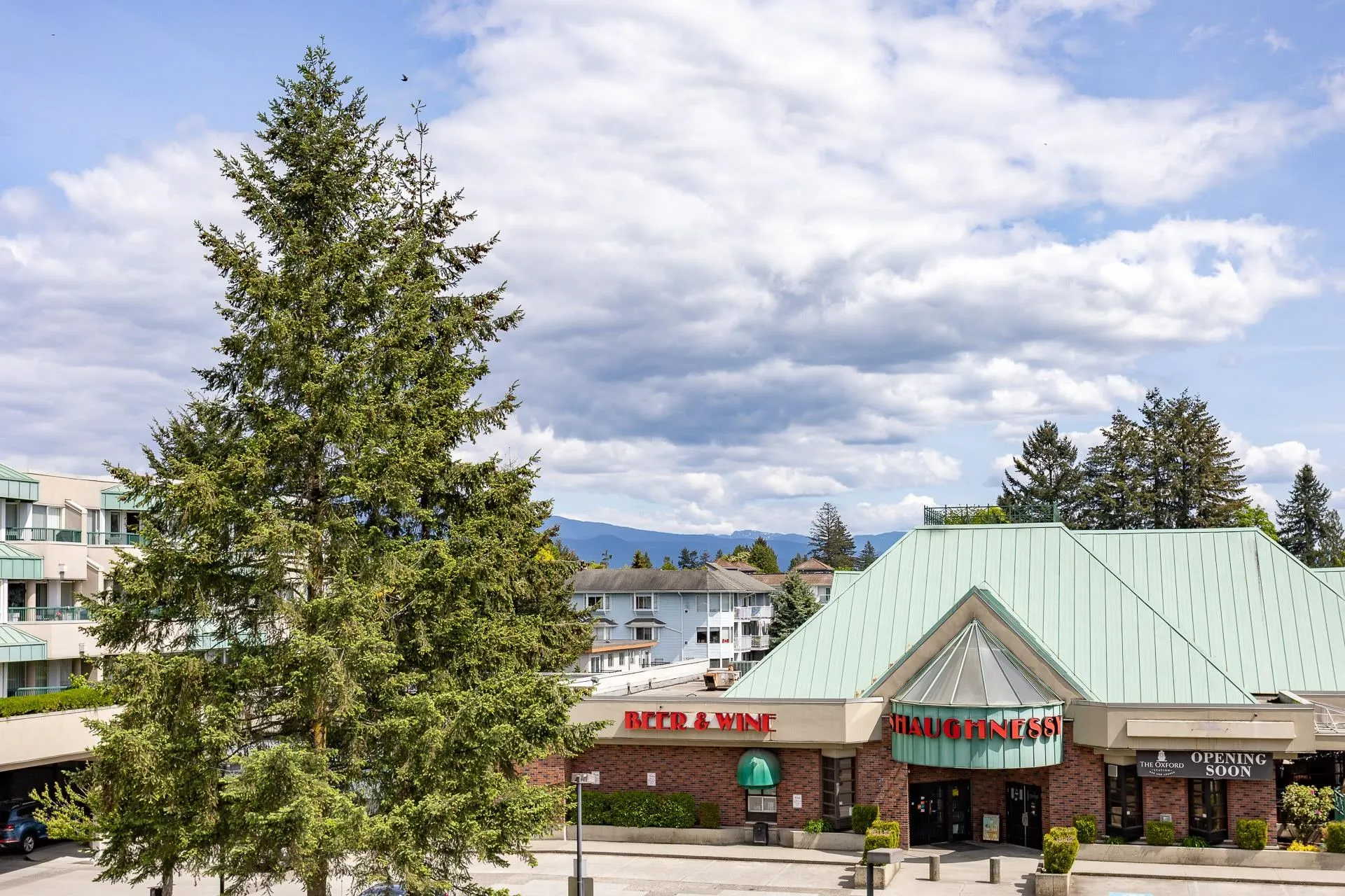 326 2099 Lougheed Highway