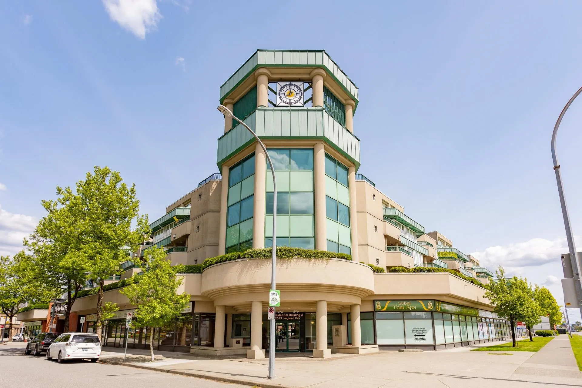 326 2099 Lougheed Highway