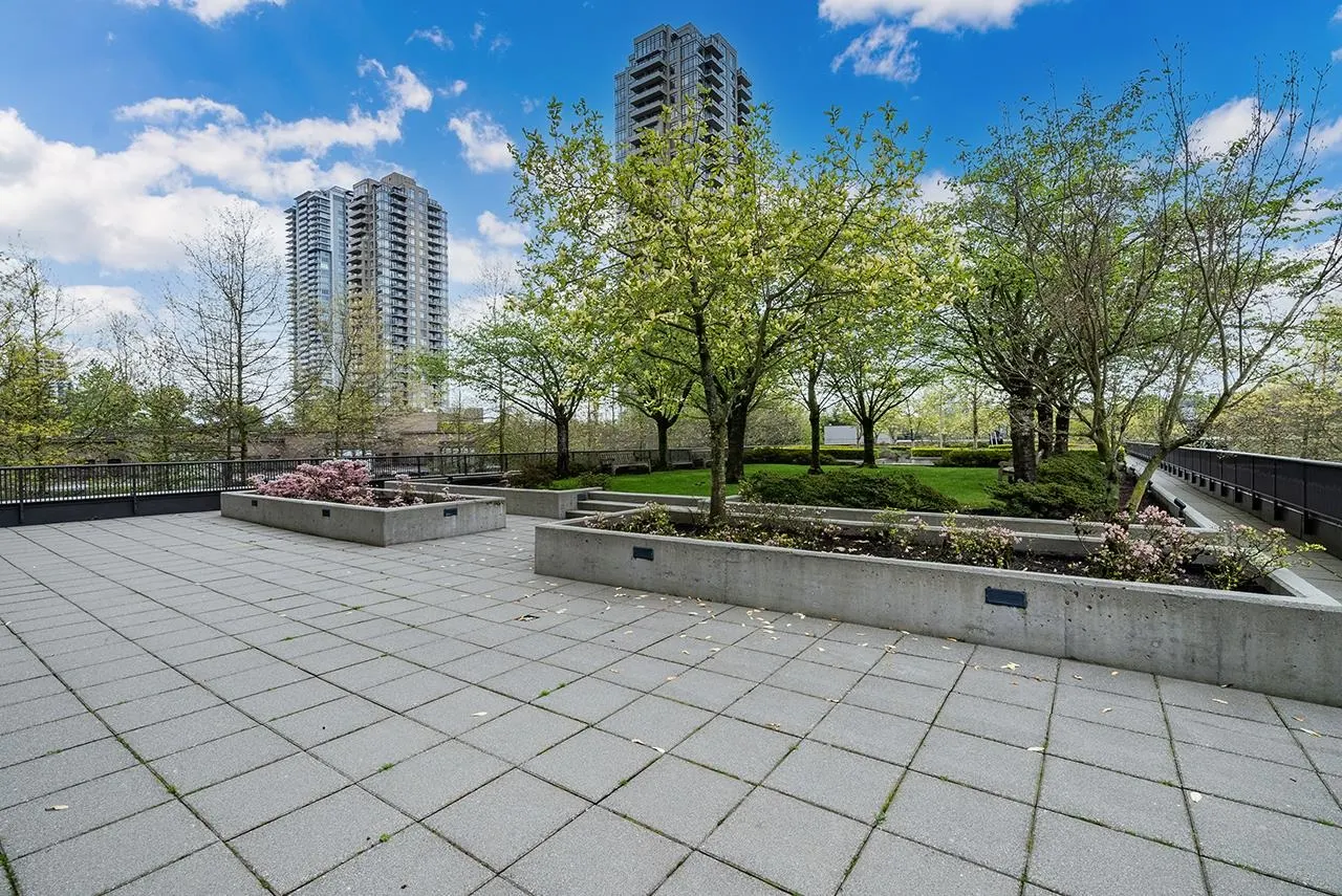 1501 4182 Dawson Street