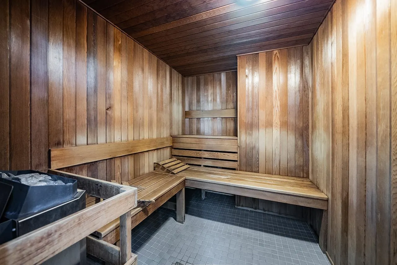 1501 4182 Dawson Street