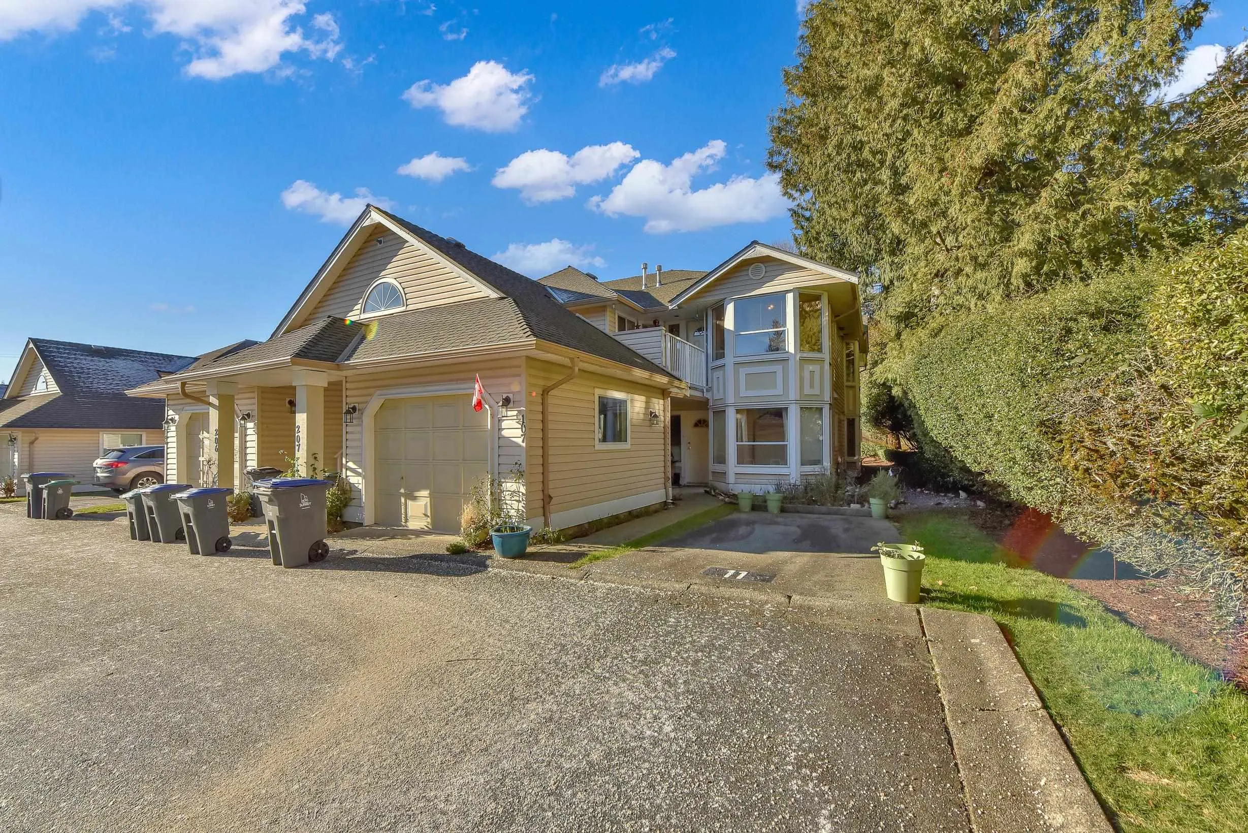 207 16031 82 Avenue