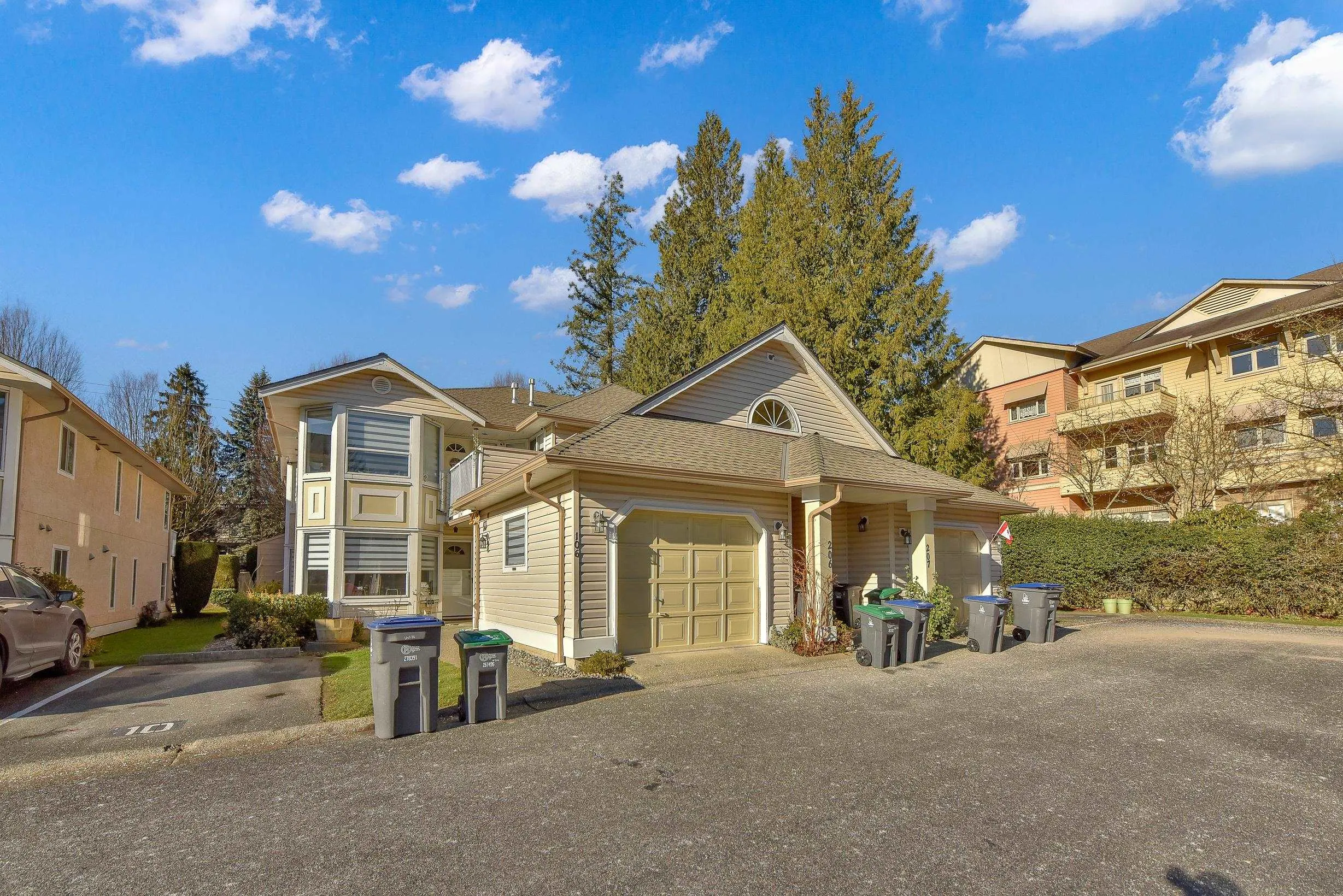 207 16031 82 Avenue