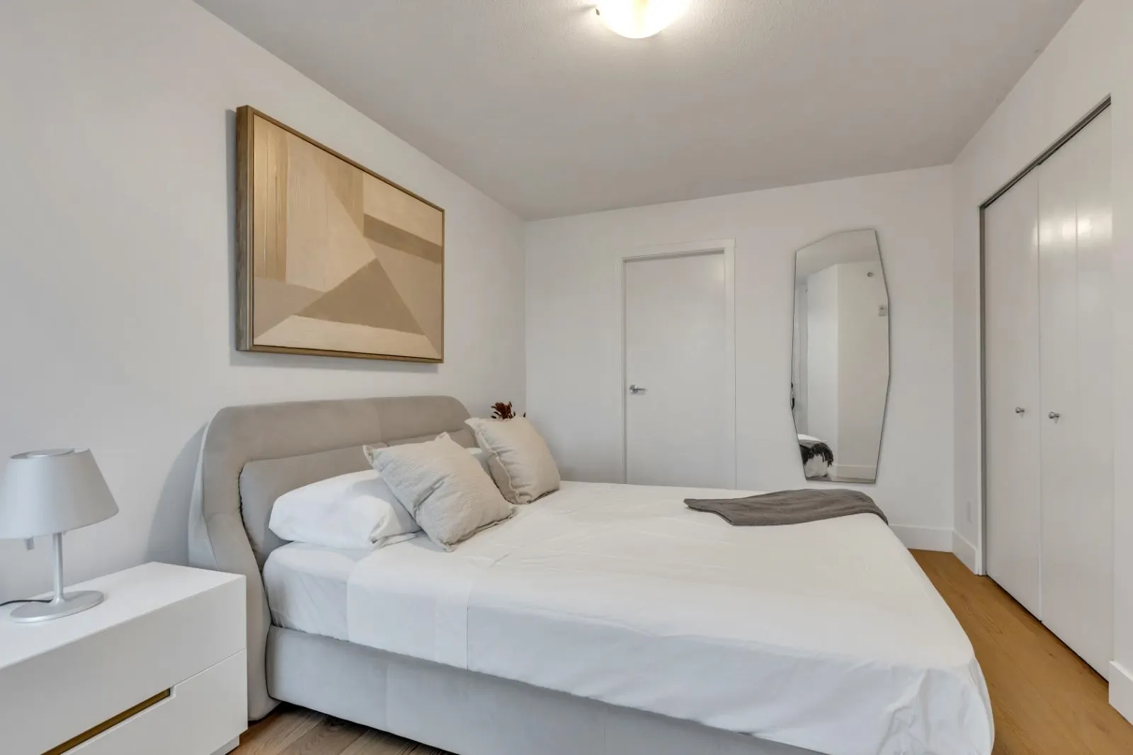 PH22 2150 E Hastings Street