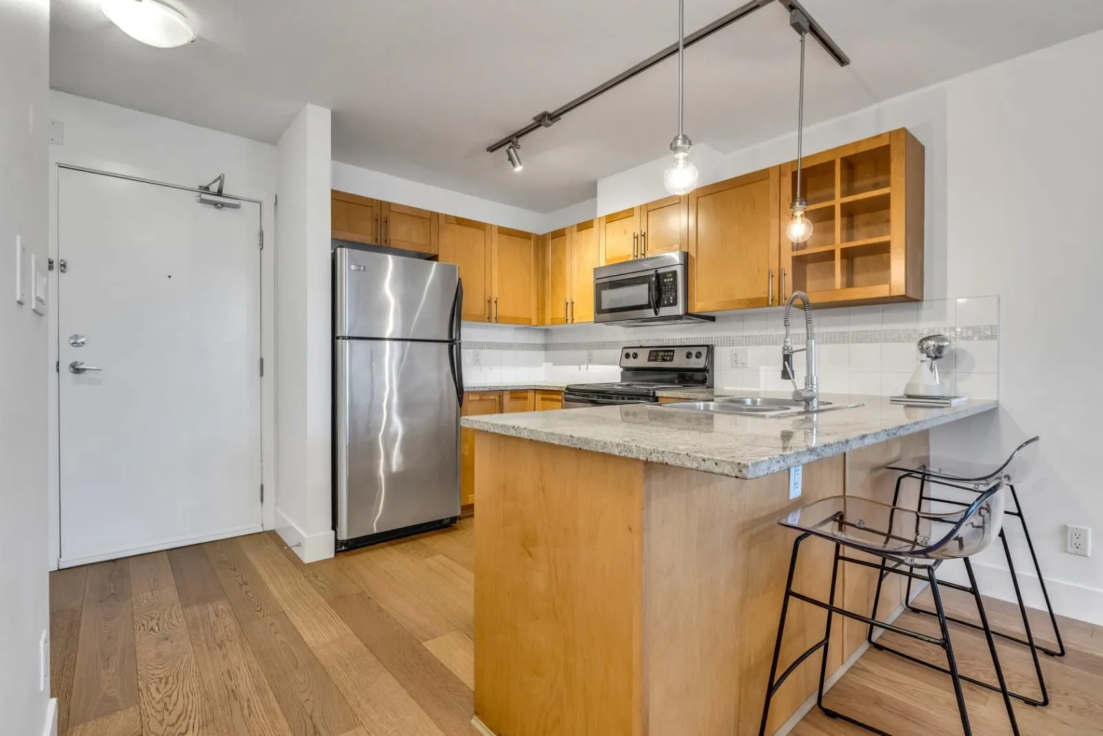 PH22 2150 E Hastings Street