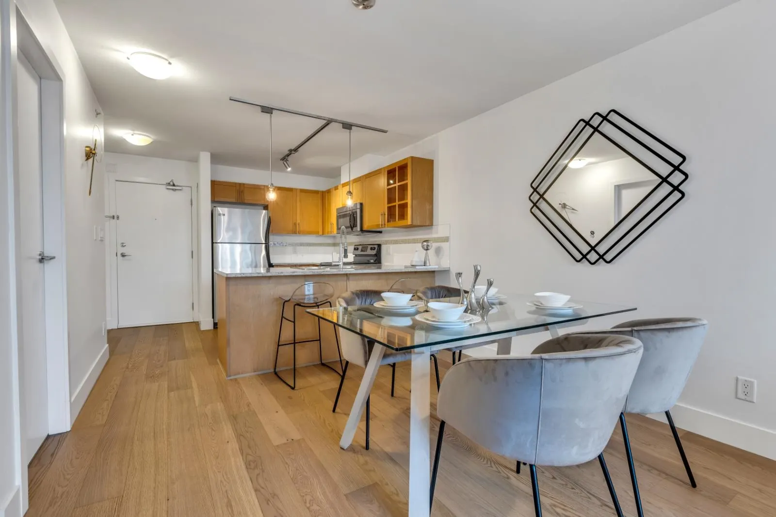 PH22 2150 E Hastings Street