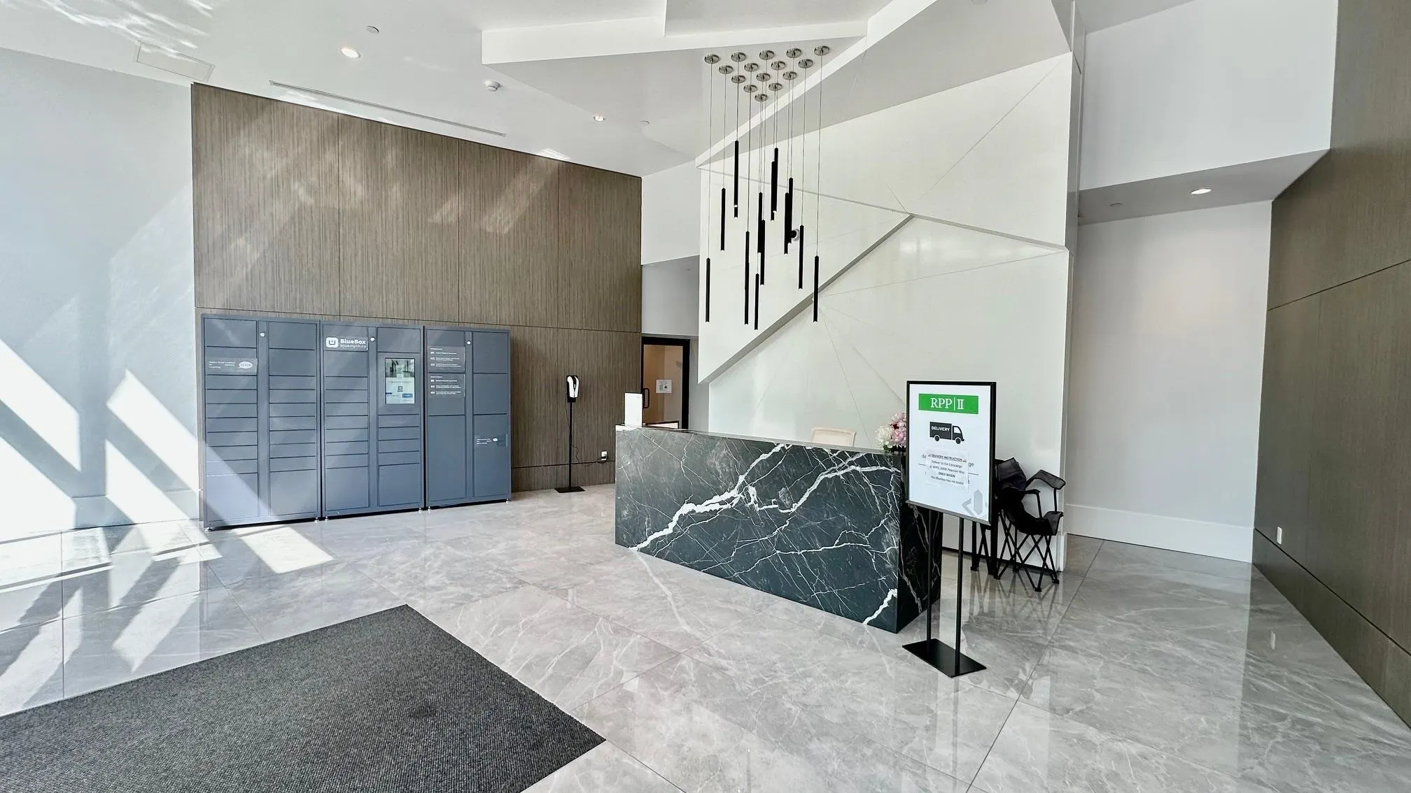 1005 5508 Hollybridge Way
