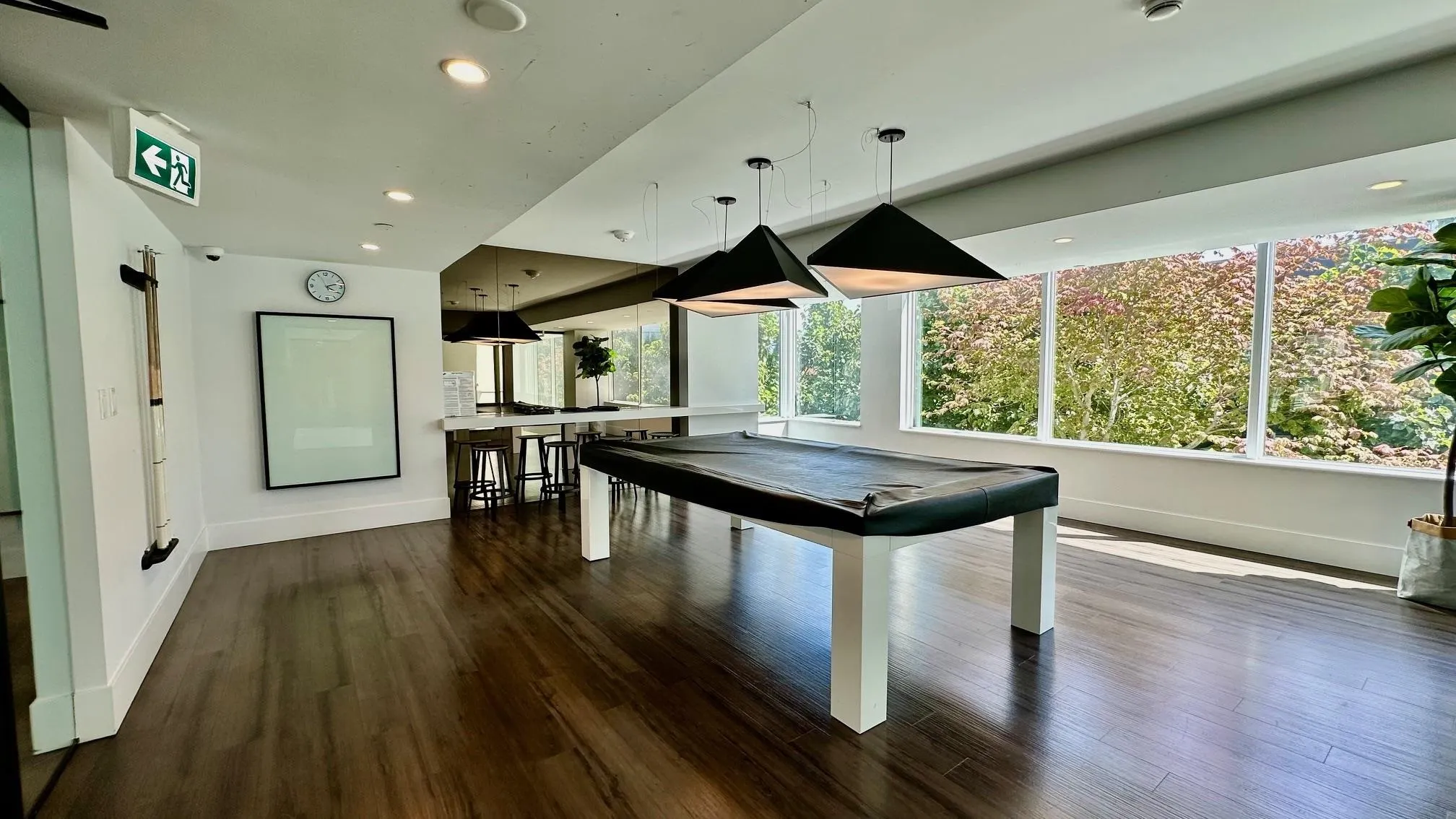 1005 5508 Hollybridge Way