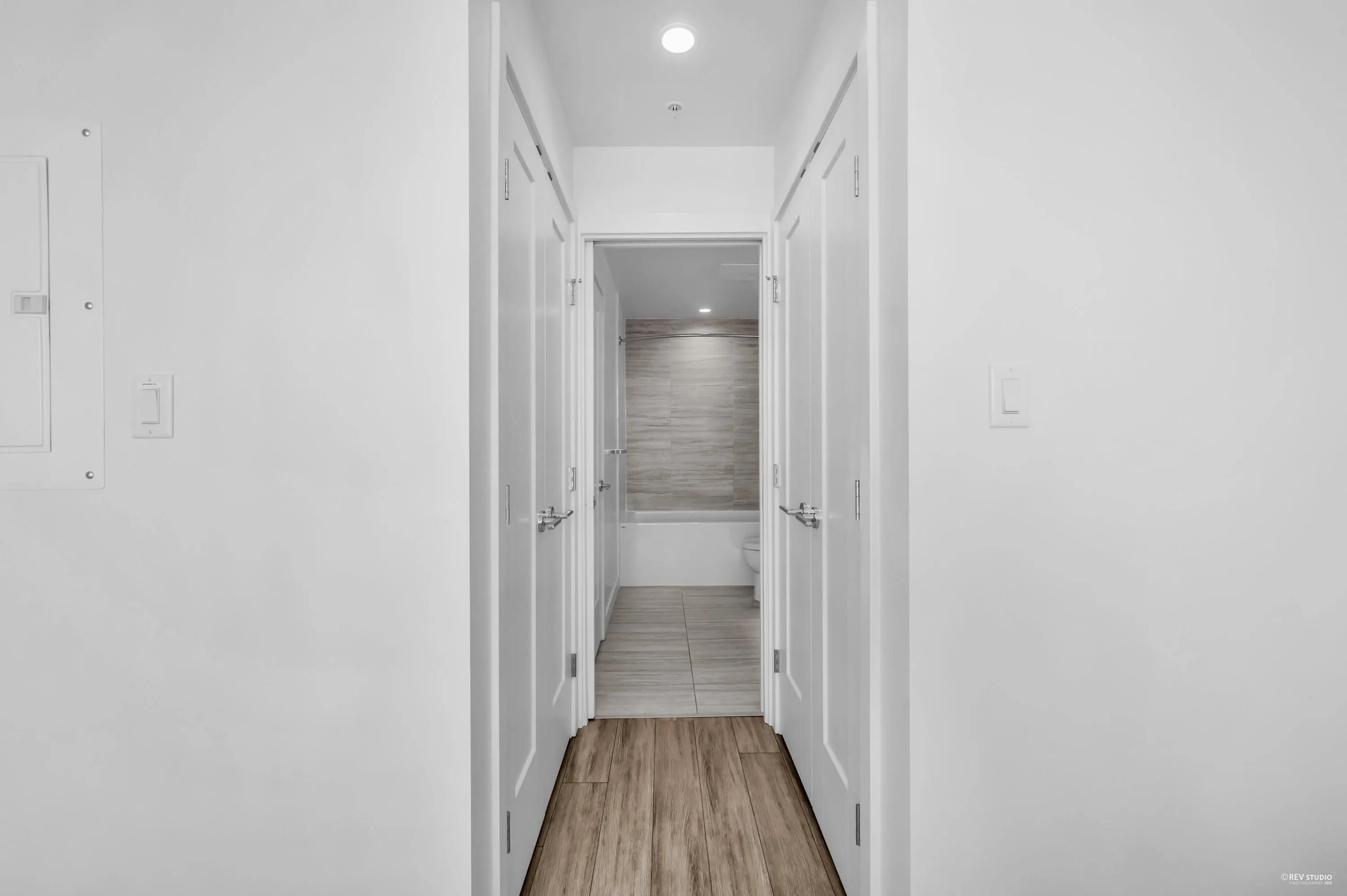 1709 2351 Beta Avenue