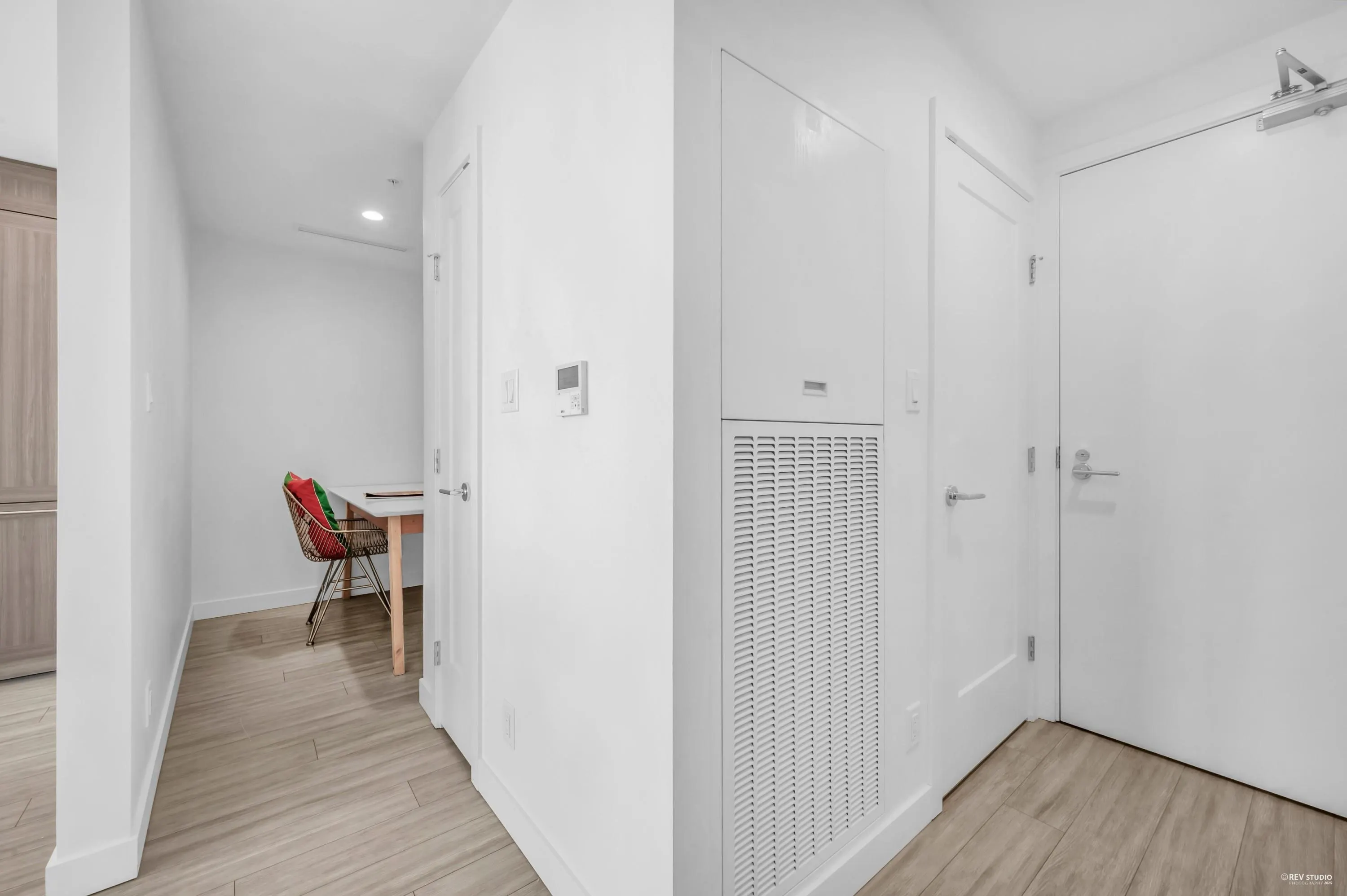 1709 2351 Beta Avenue