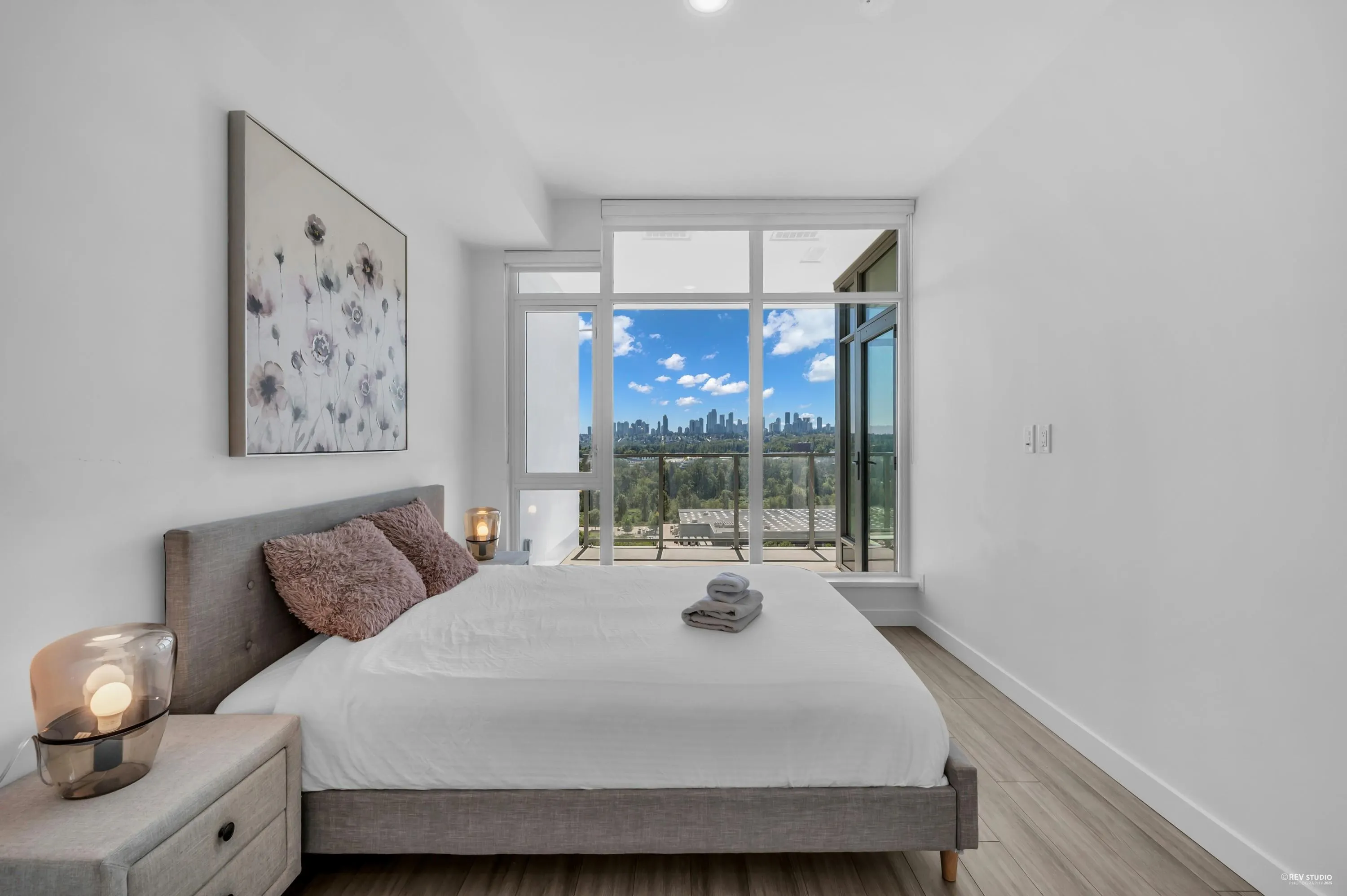 1709 2351 Beta Avenue