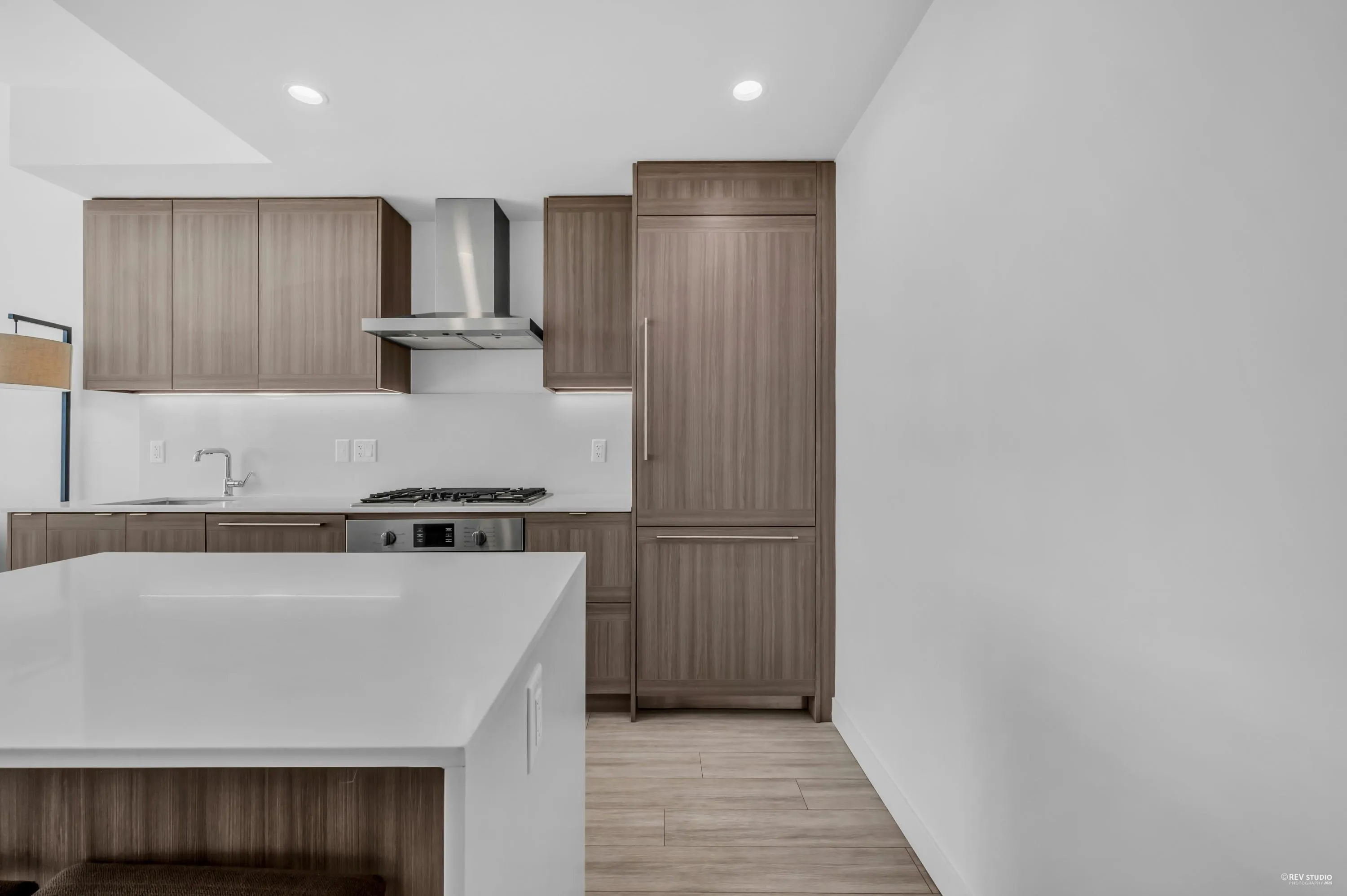 1709 2351 Beta Avenue
