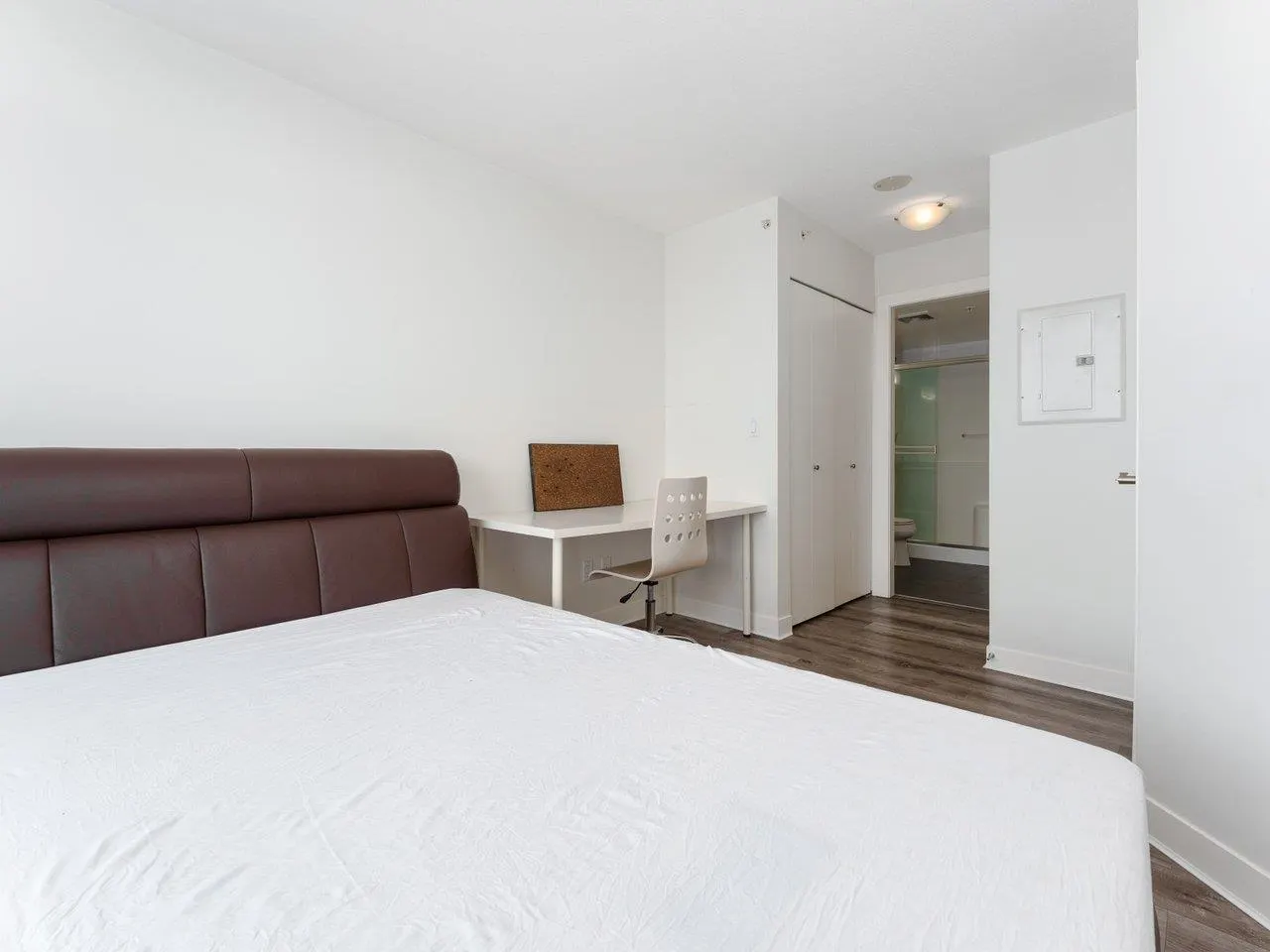 1902 7090 Edmonds Street