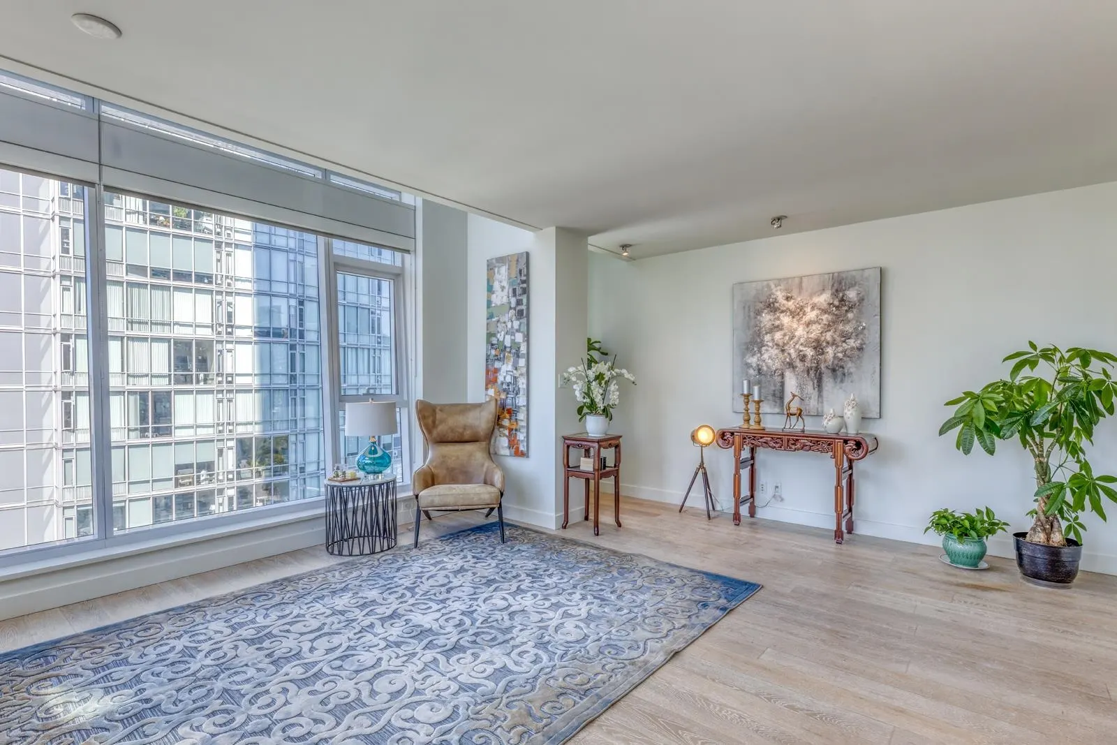 1704 1499 W Pender Street