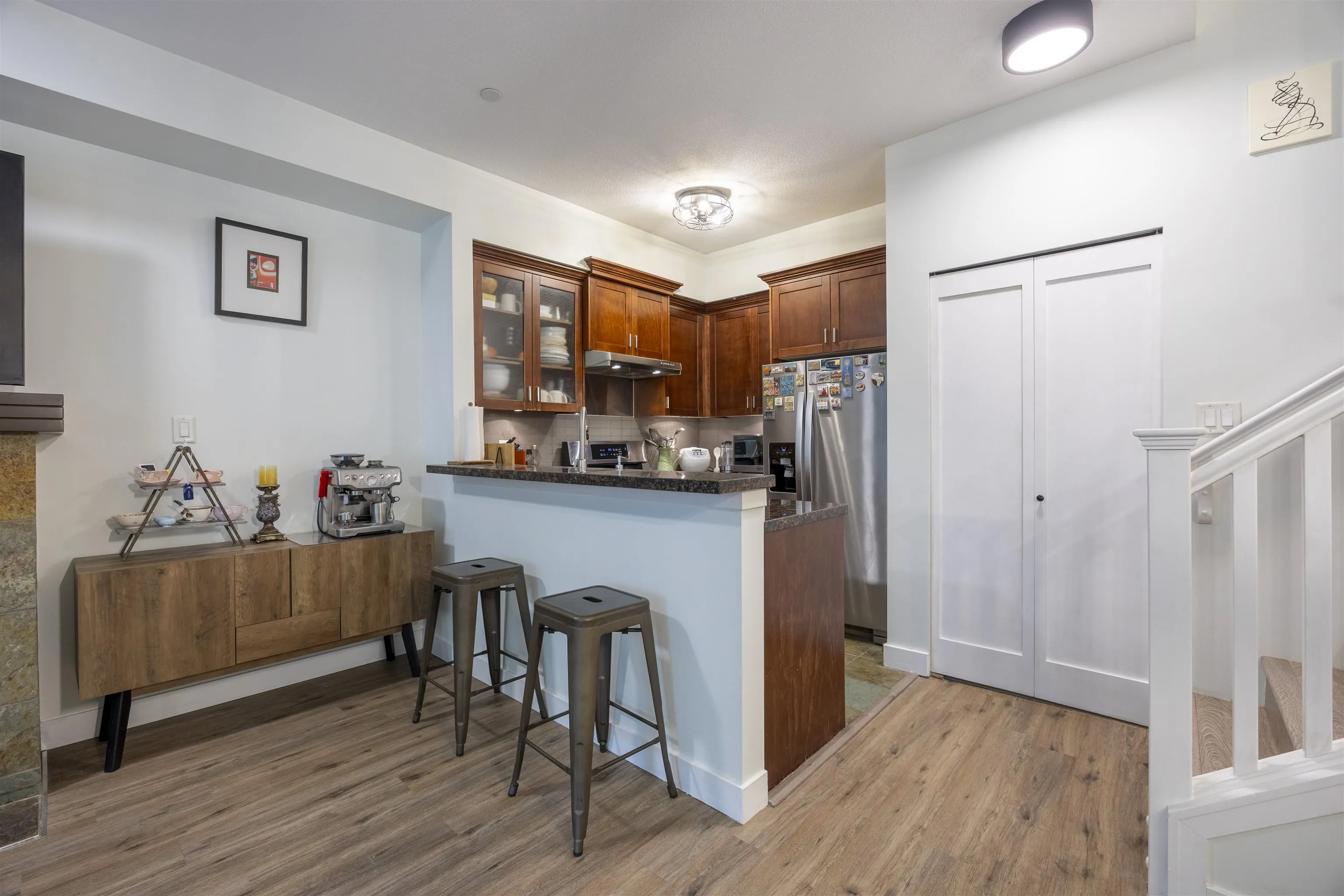 140 7388 Macpherson Avenue