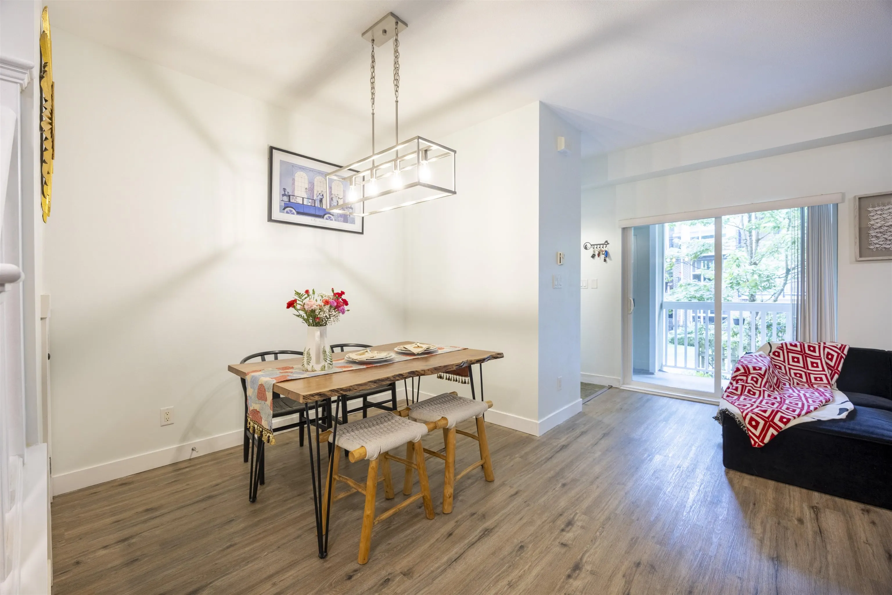 140 7388 Macpherson Avenue