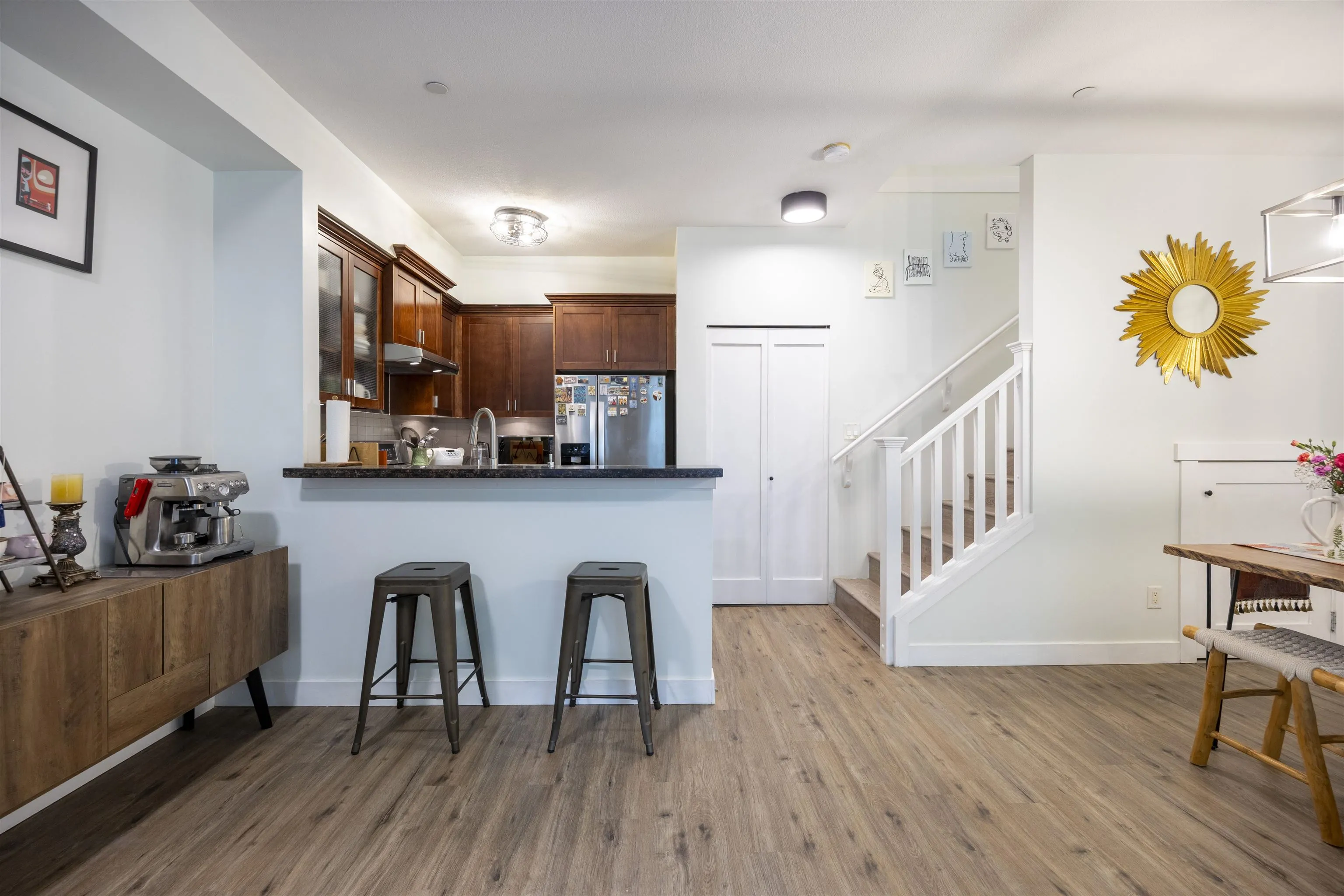 140 7388 Macpherson Avenue