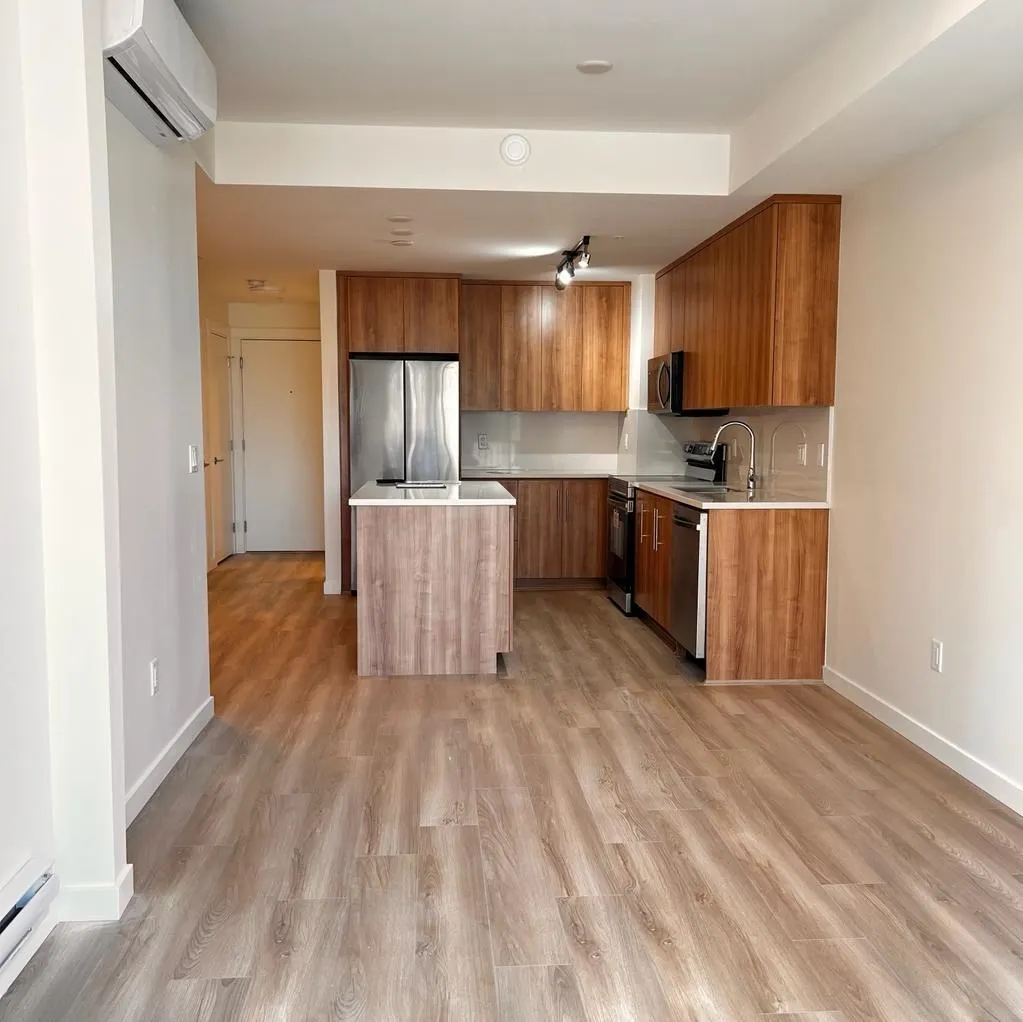 309 5420 208 Street