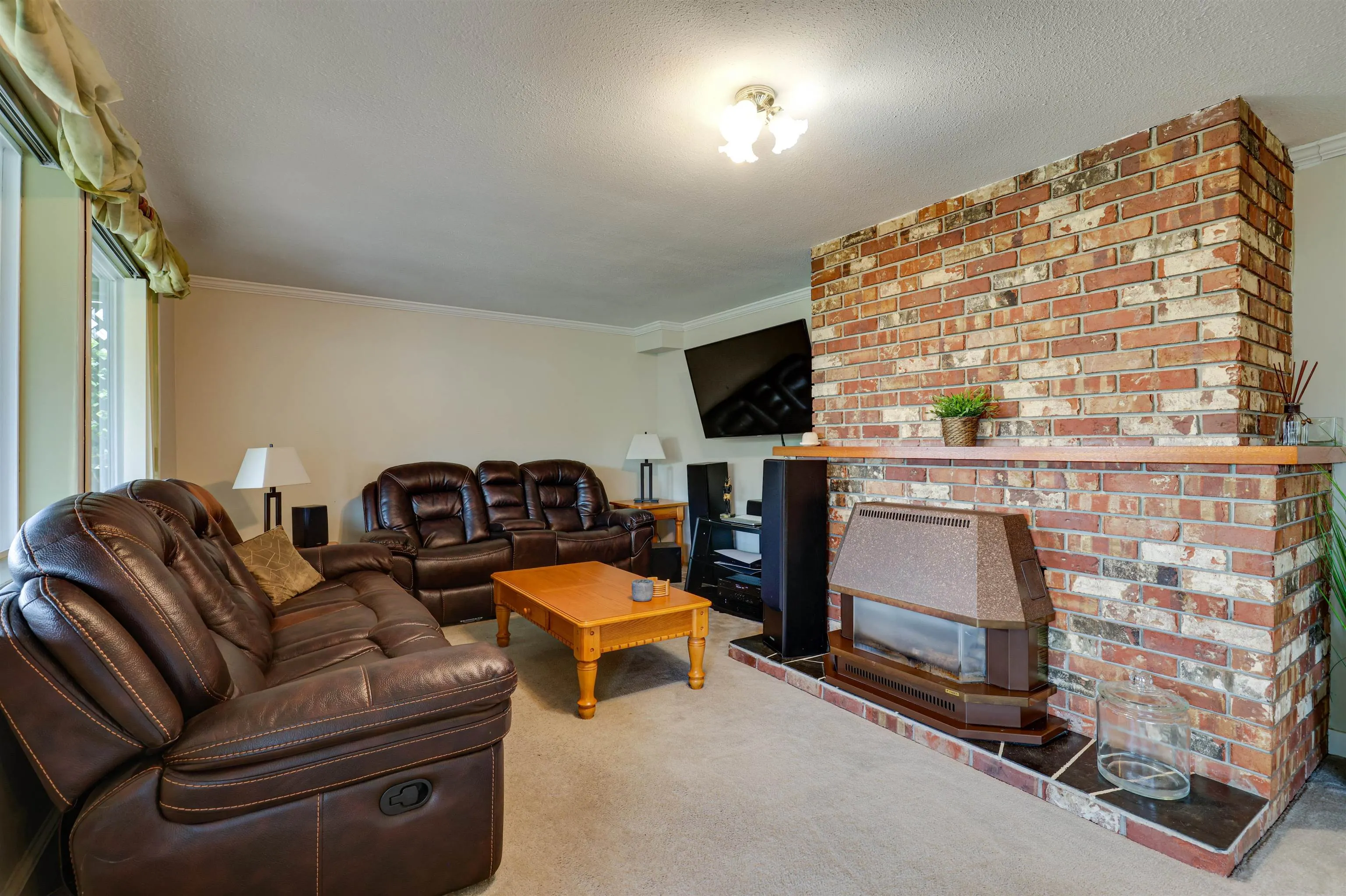 11073 129a Street