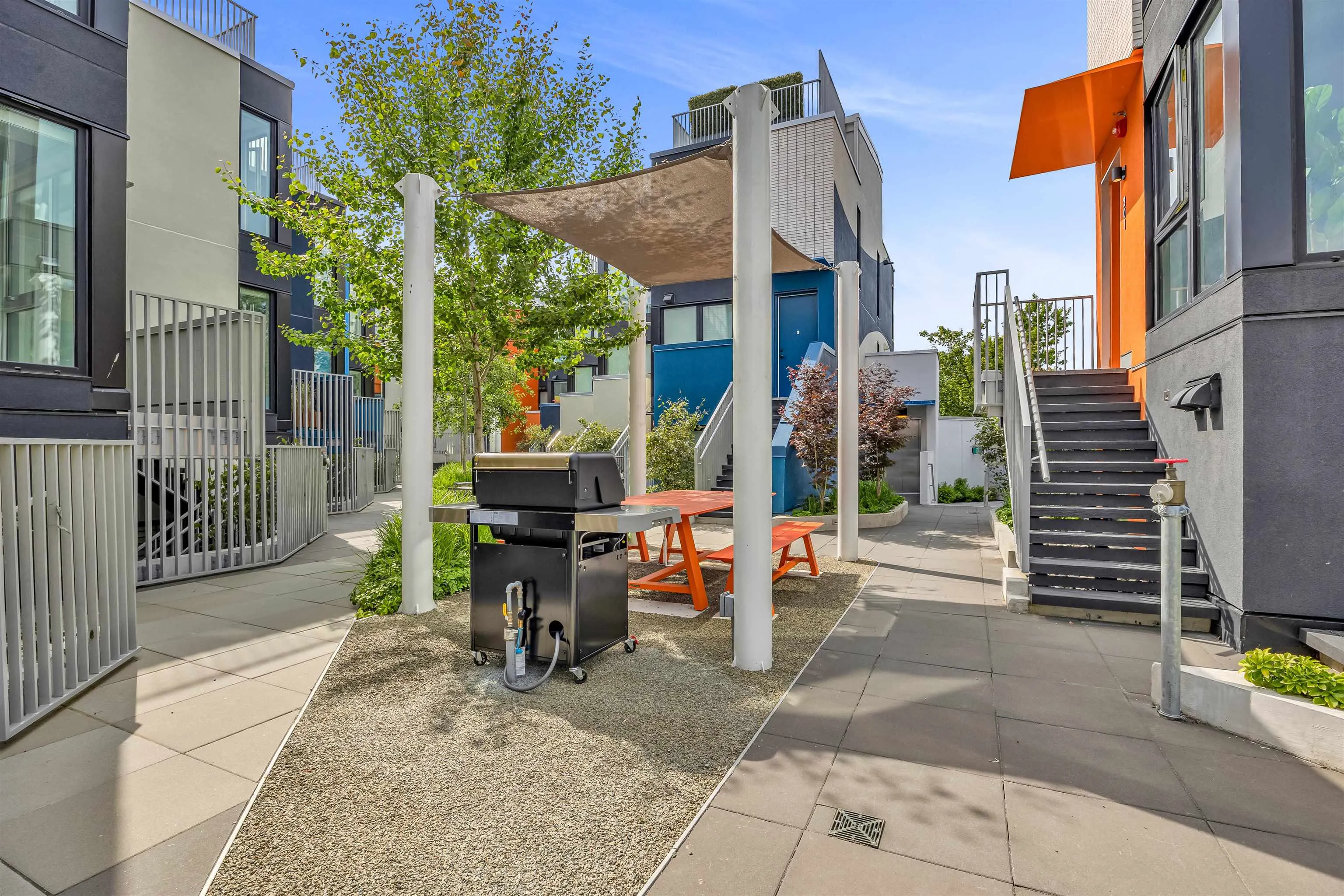 308 E 15th Avenue