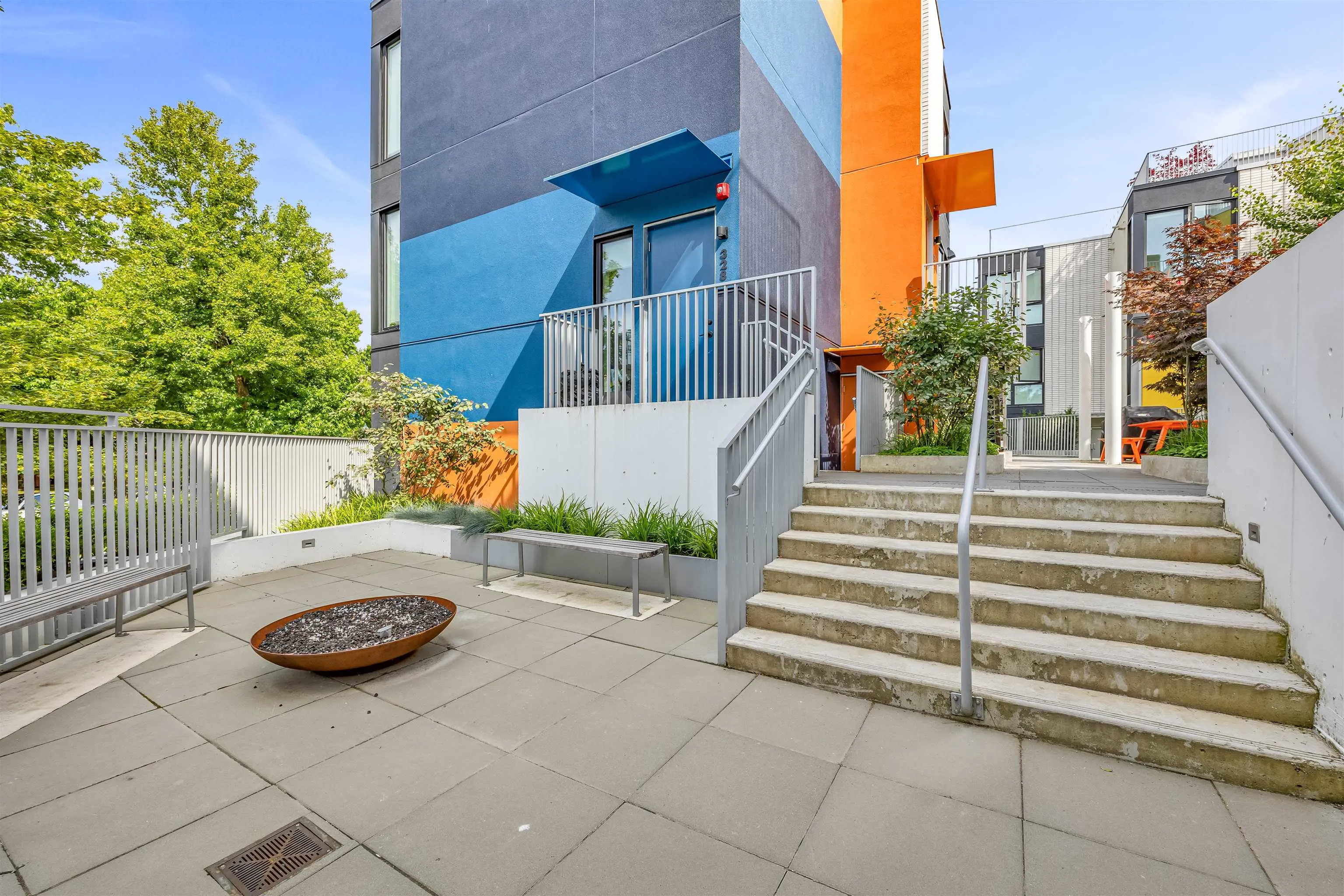 308 E 15th Avenue