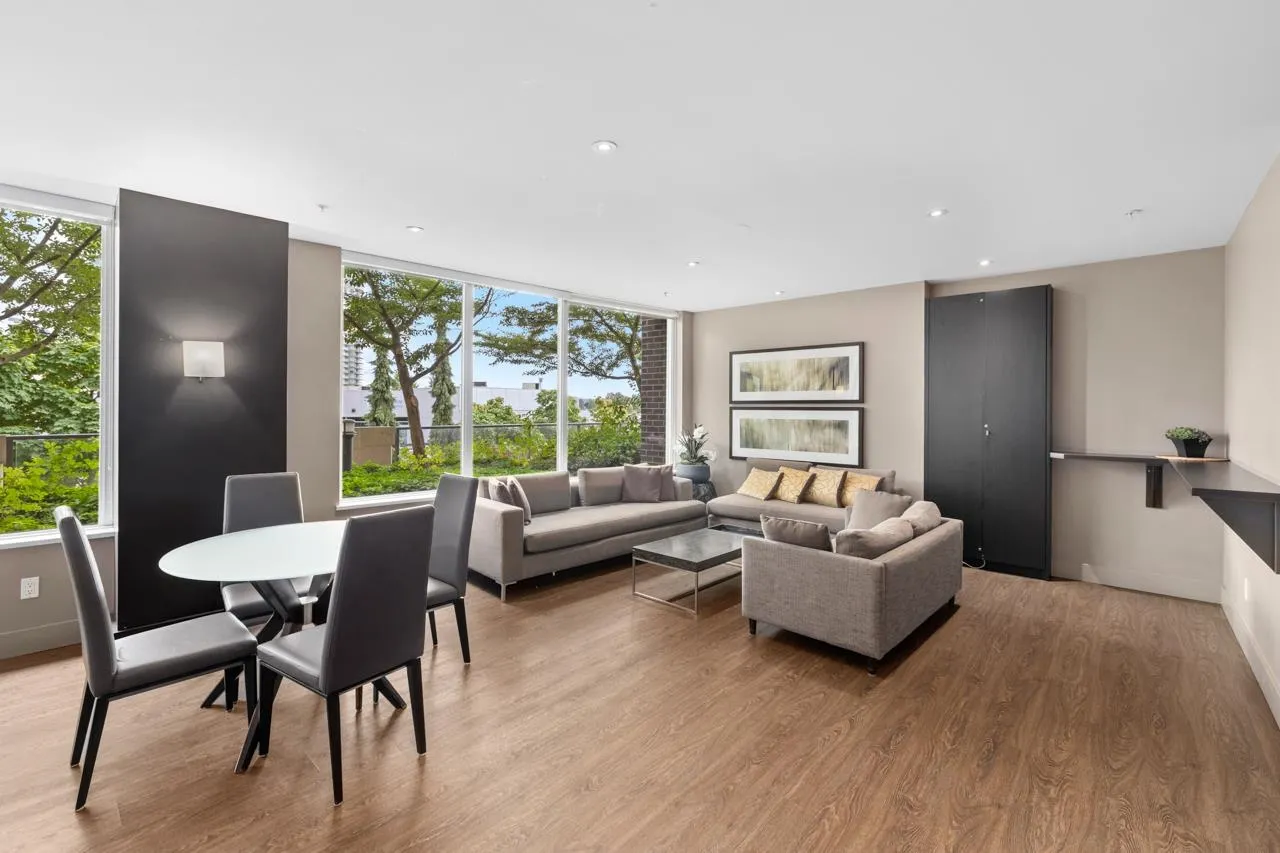 3005 2133 Douglas Road