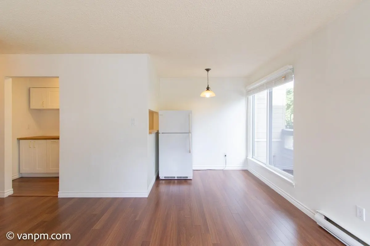 208 1363 Clyde Avenue
