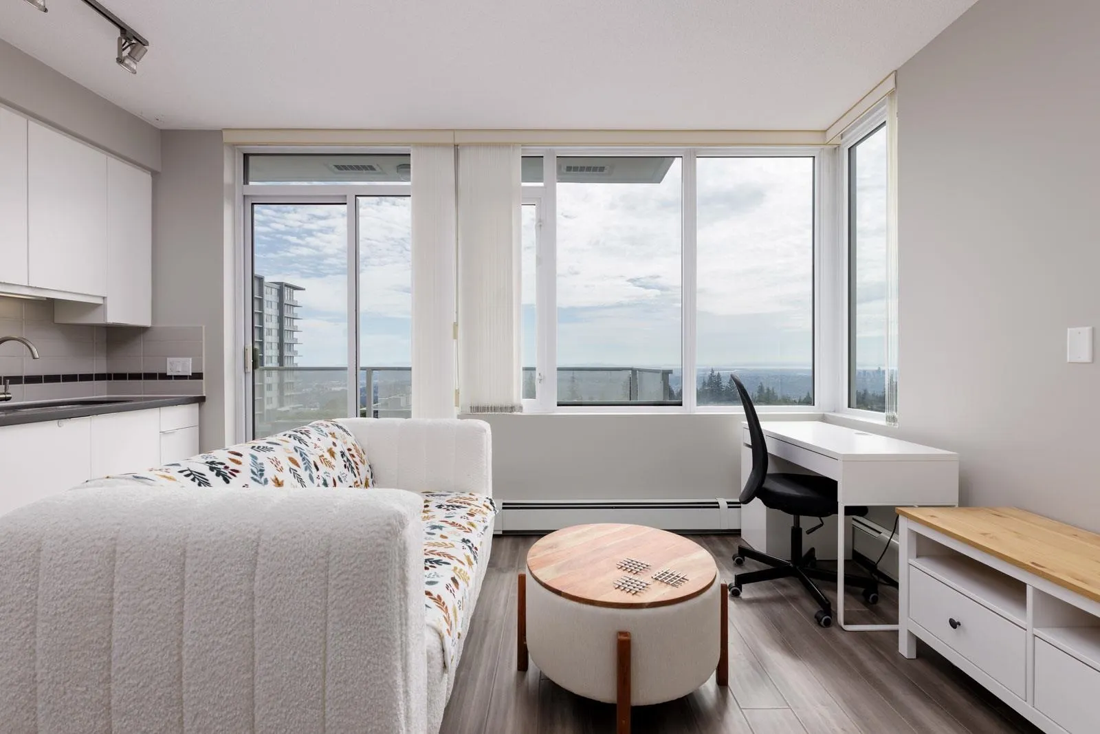 1004 9025 Highland Court