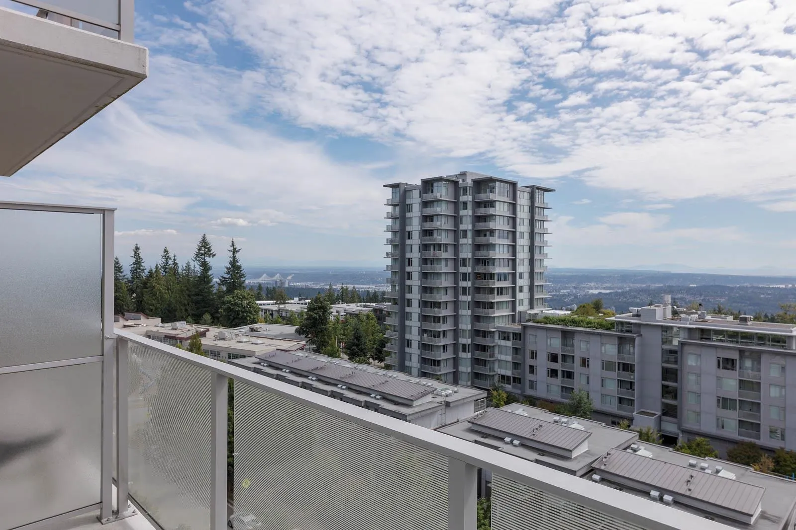 1004 9025 Highland Court