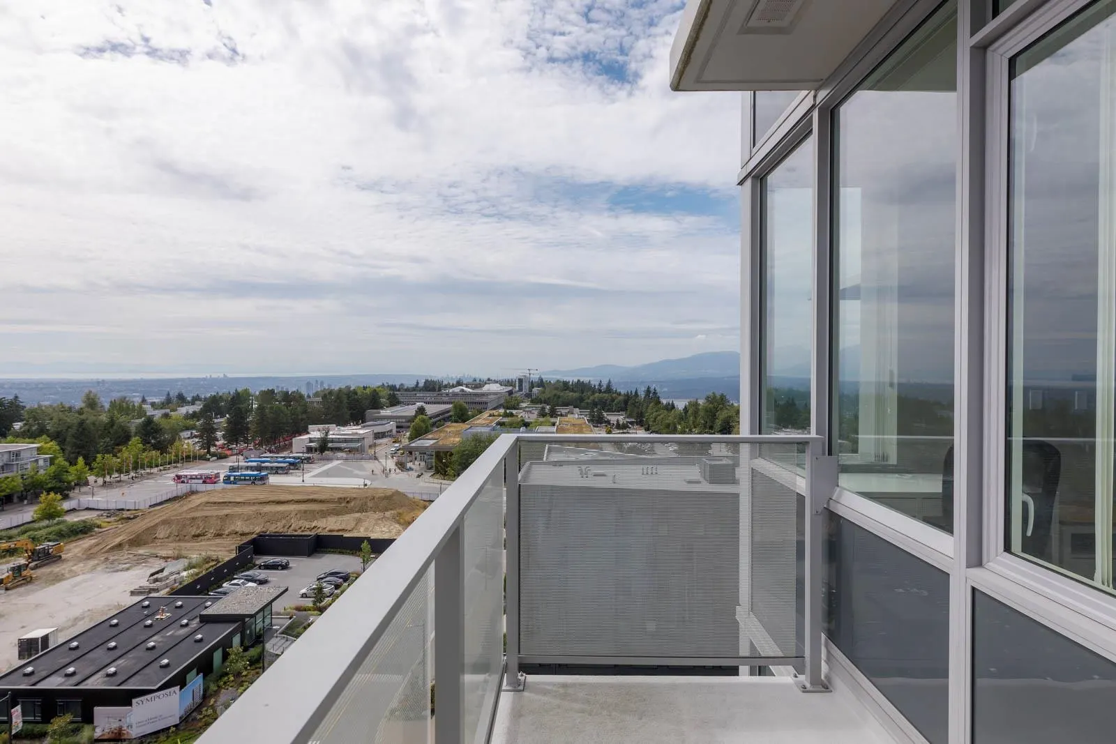 1004 9025 Highland Court
