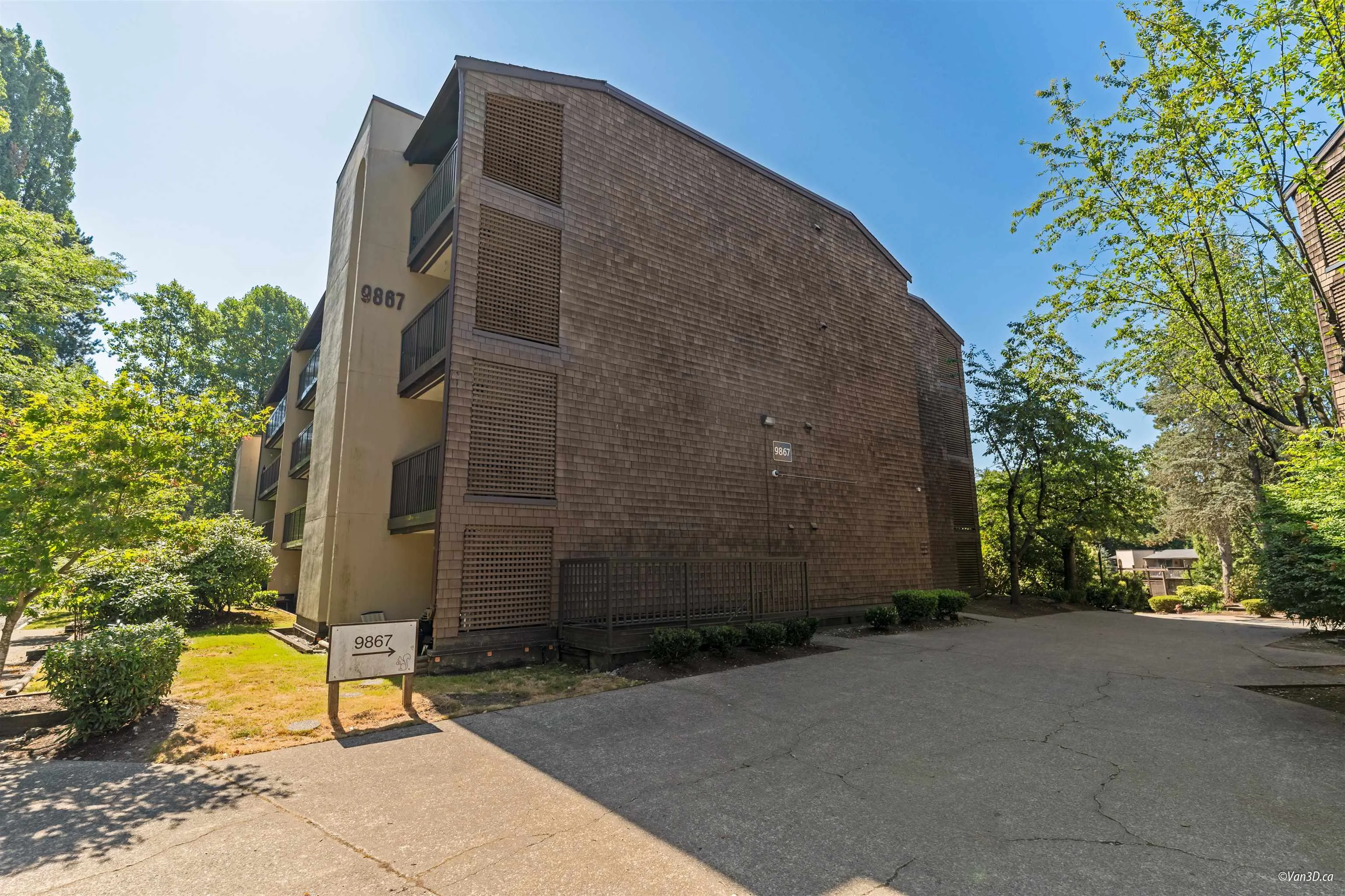403 9867 Manchester Drive