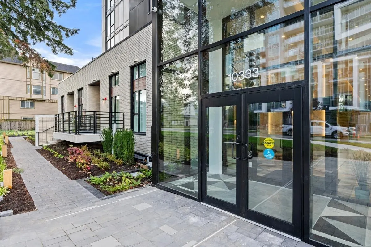 2304 10333 133 Street