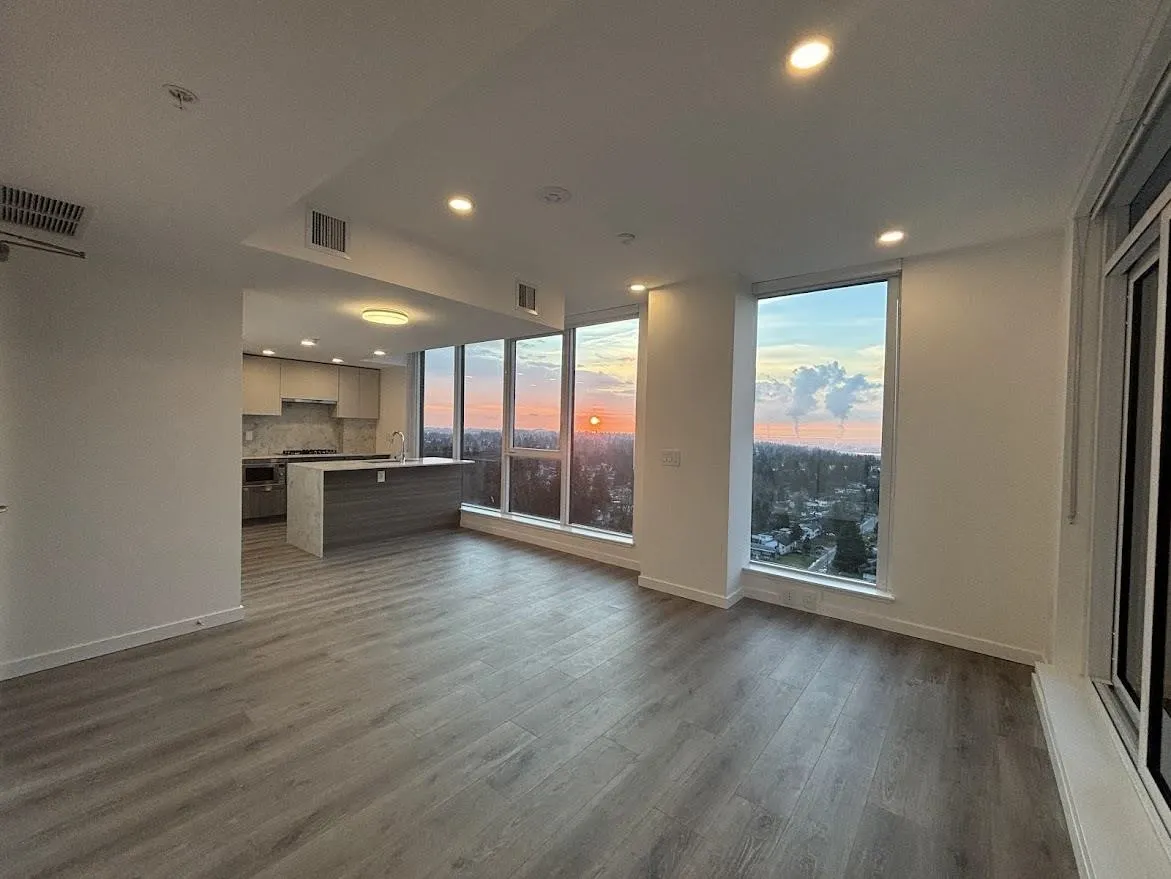 2304 10333 133 Street
