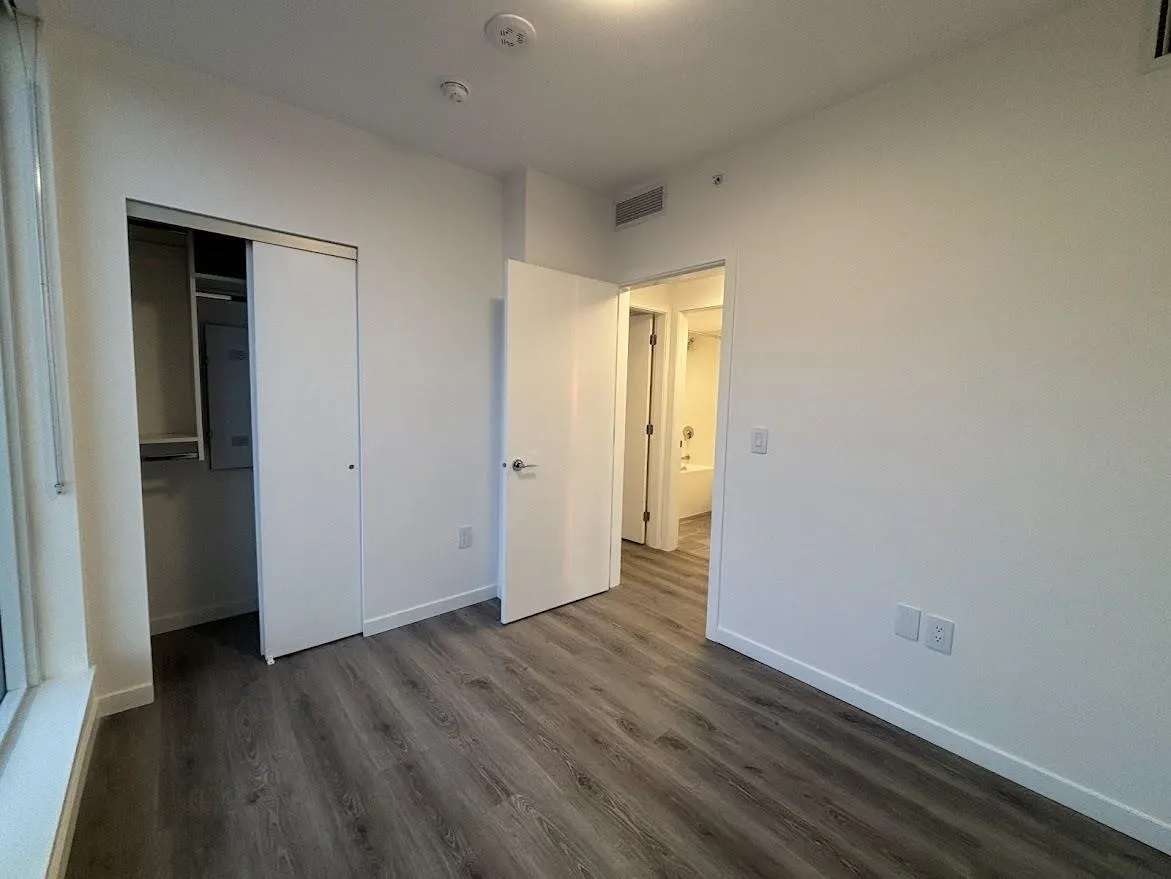 2304 10333 133 Street