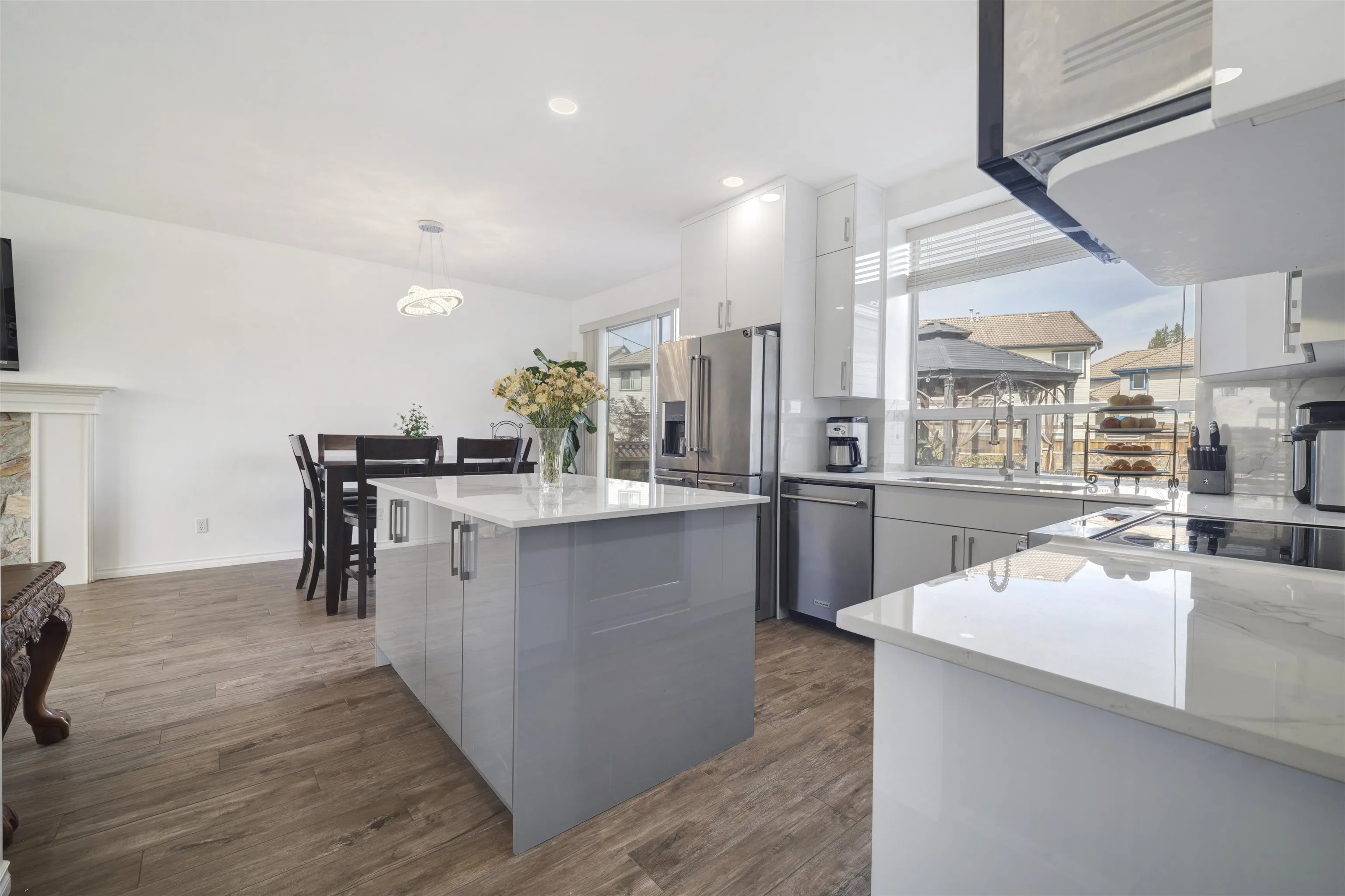 1355 Riverwood Gate