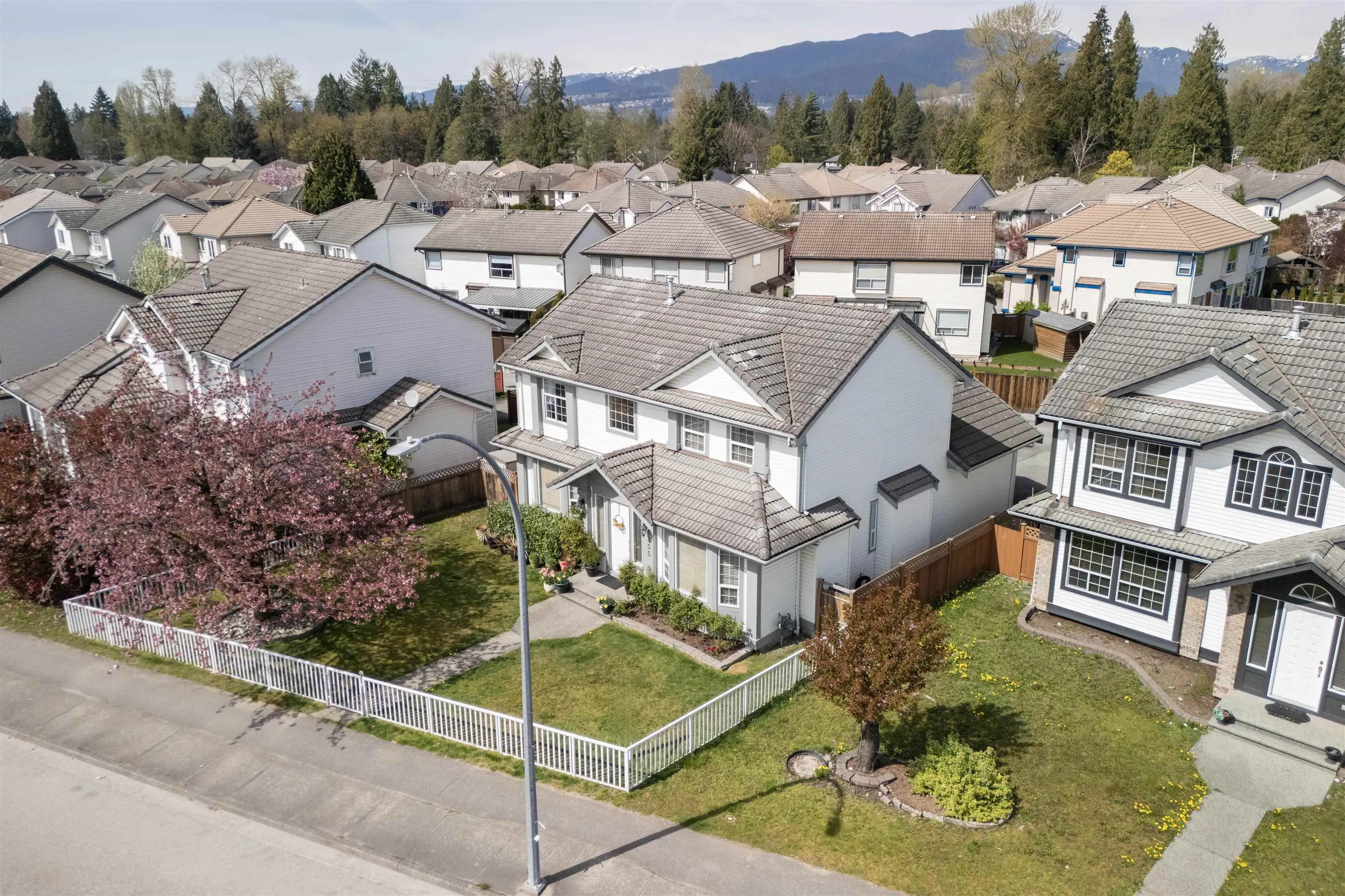 1355 Riverwood Gate