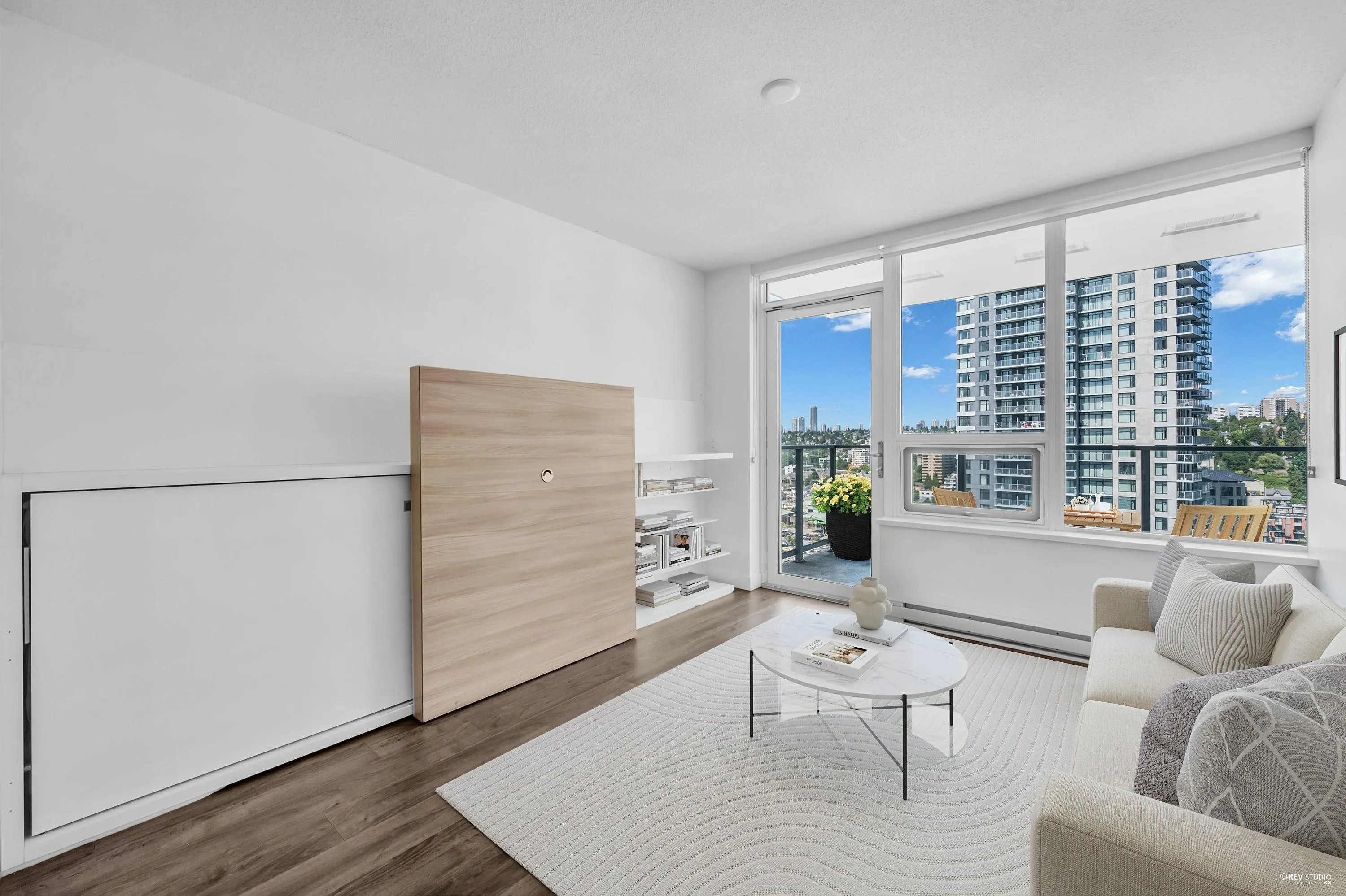 2003 988 Quayside Drive