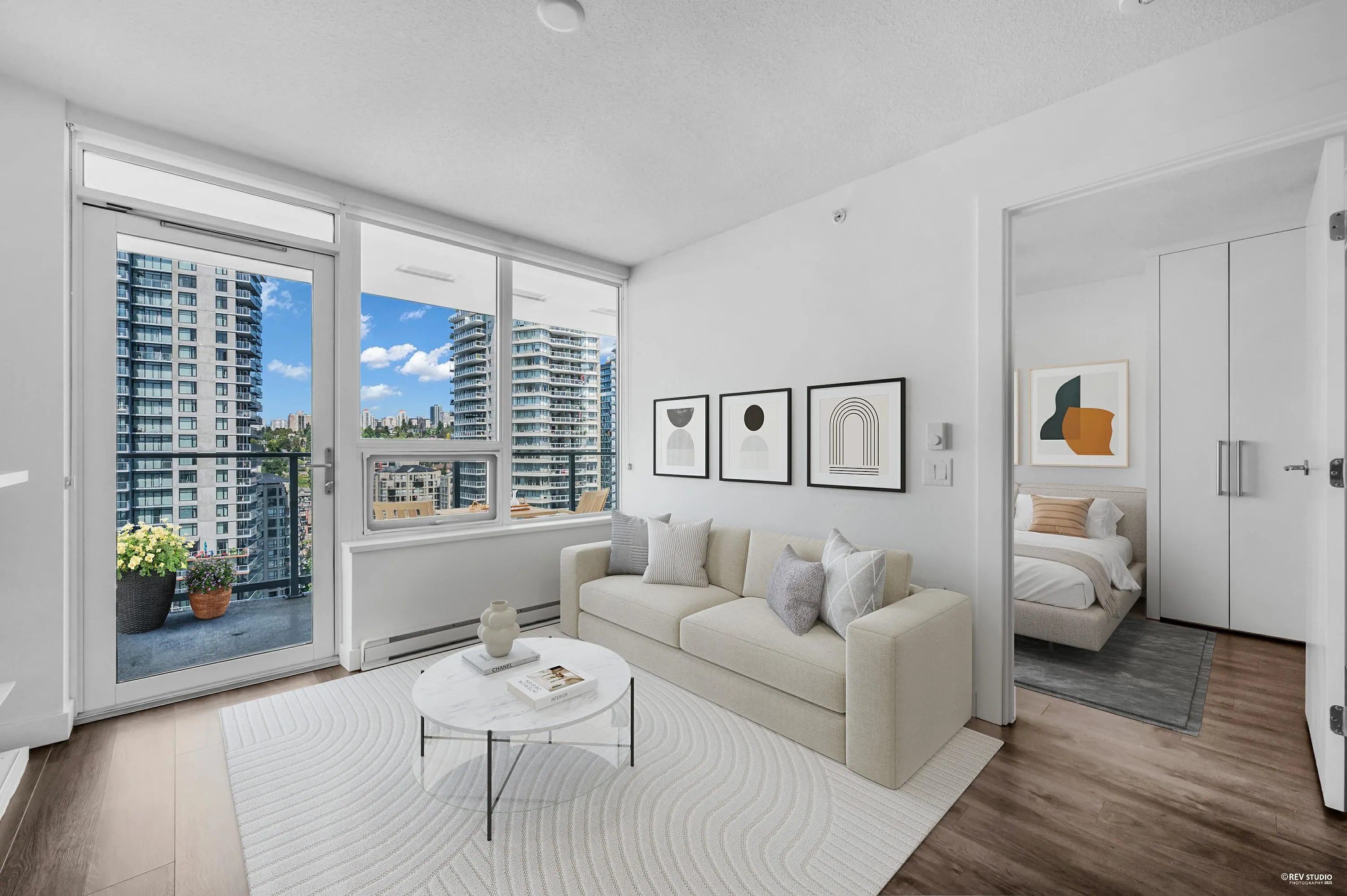2003 988 Quayside Drive