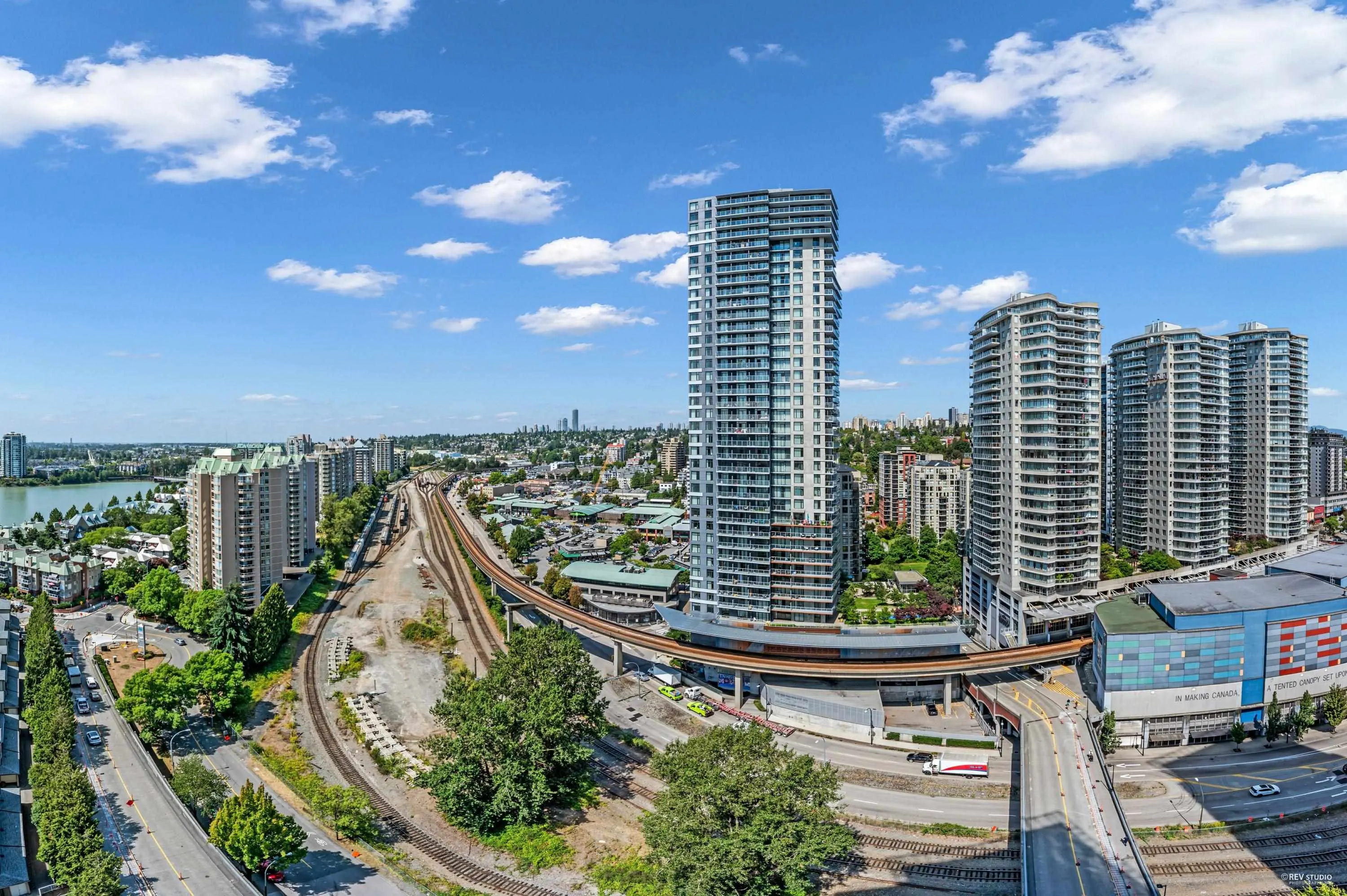 2003 988 Quayside Drive