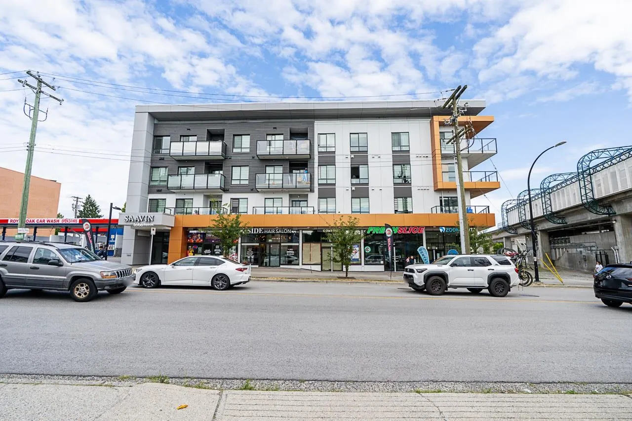 307 6968 Royal Oak Avenue