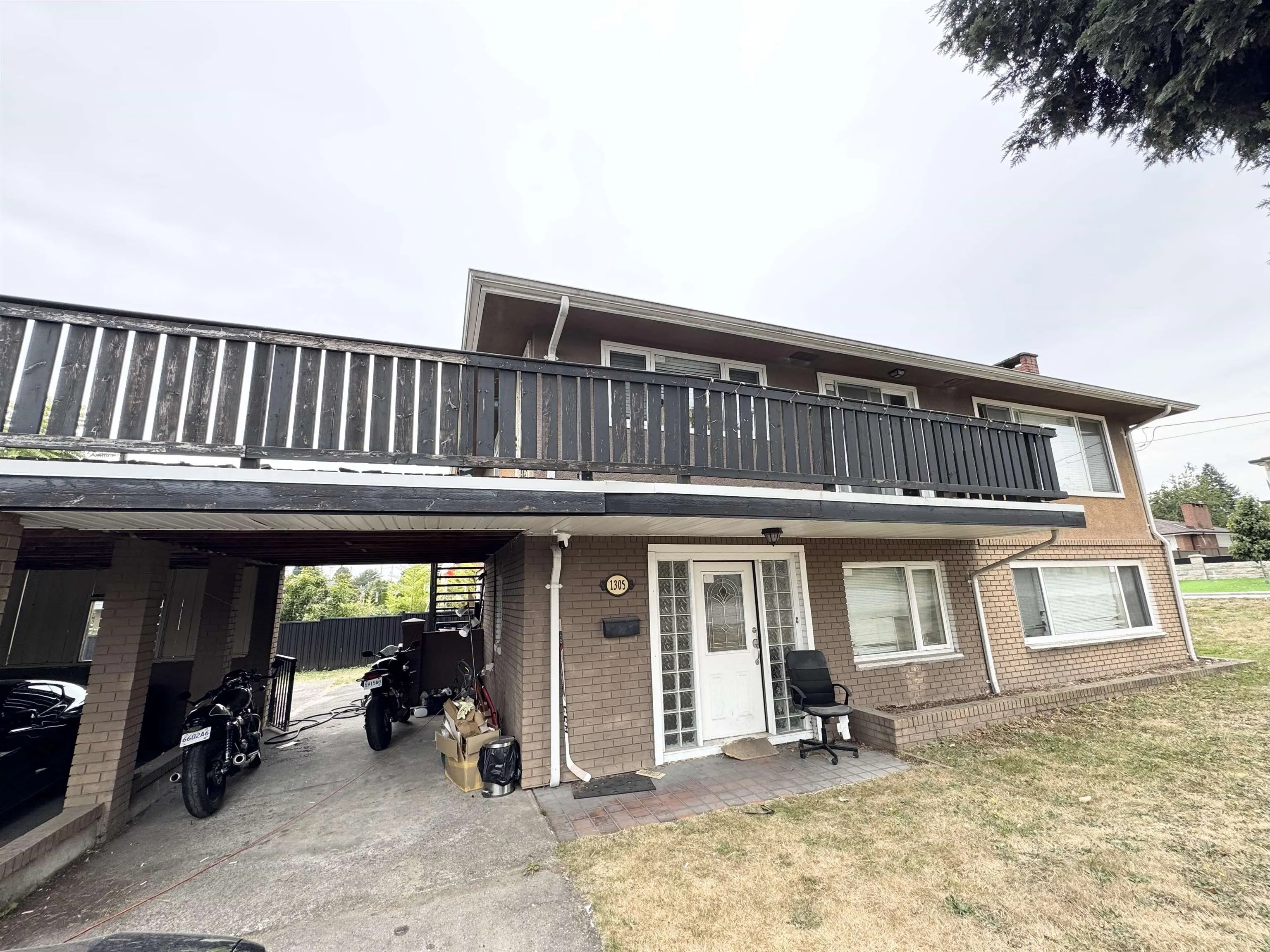 1305 Kensington Avenue
