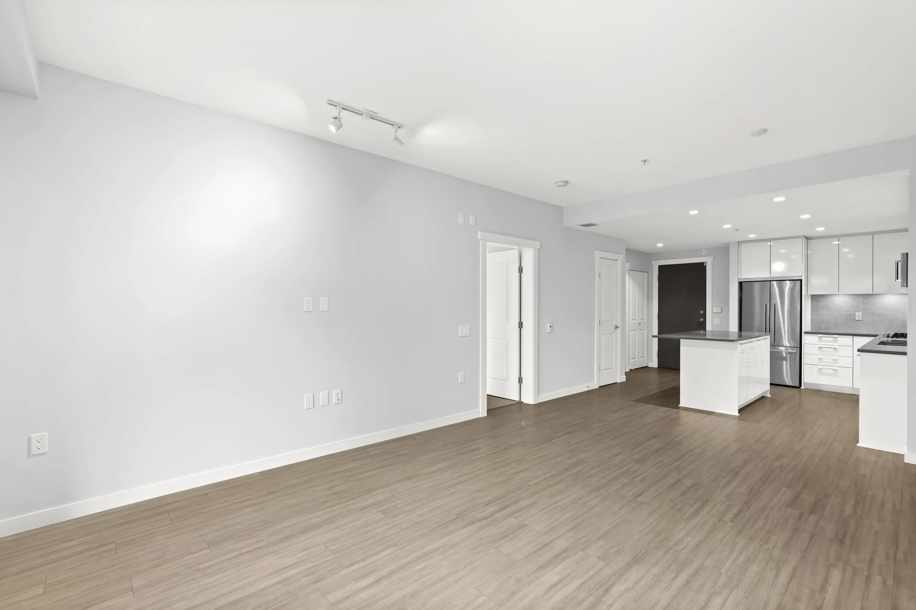 110 2663 Library Lane