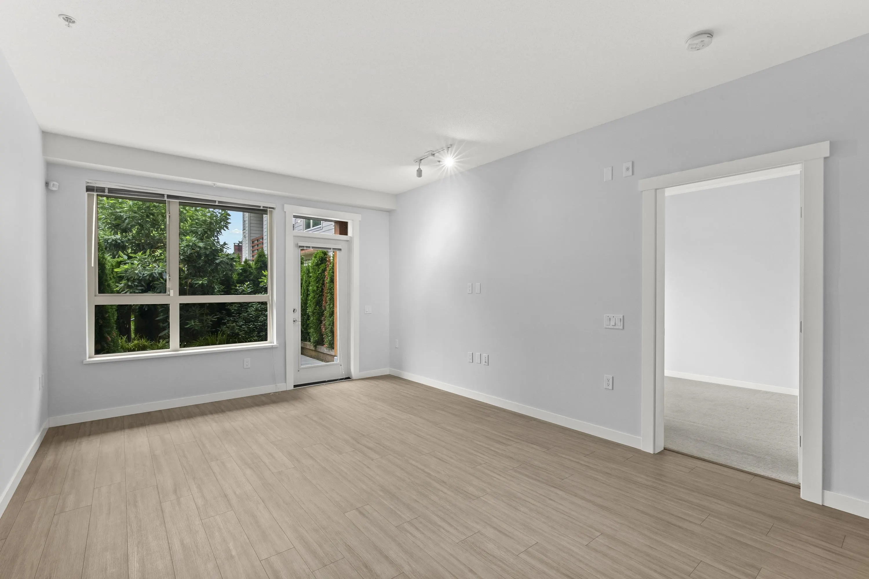 110 2663 Library Lane