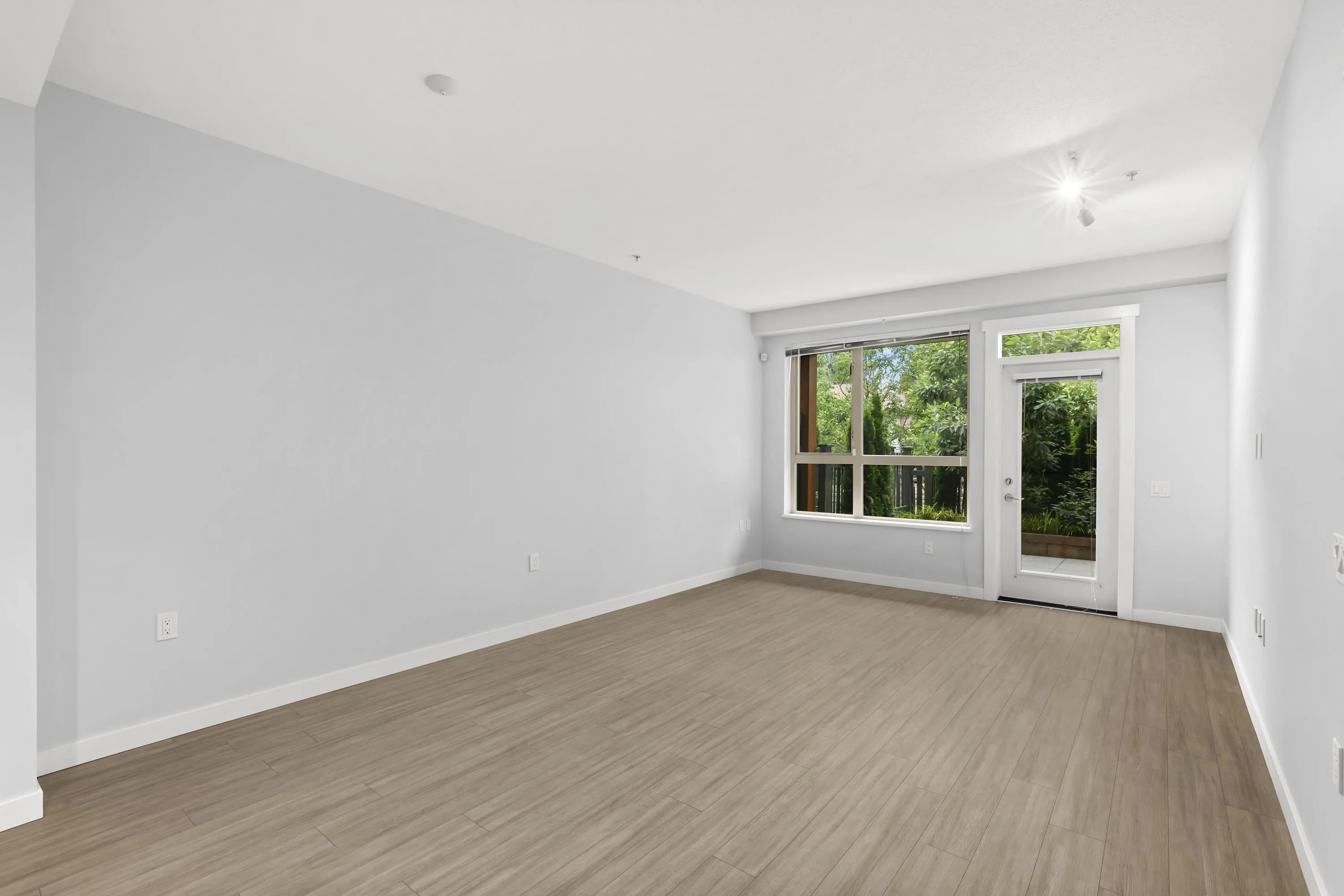 110 2663 Library Lane