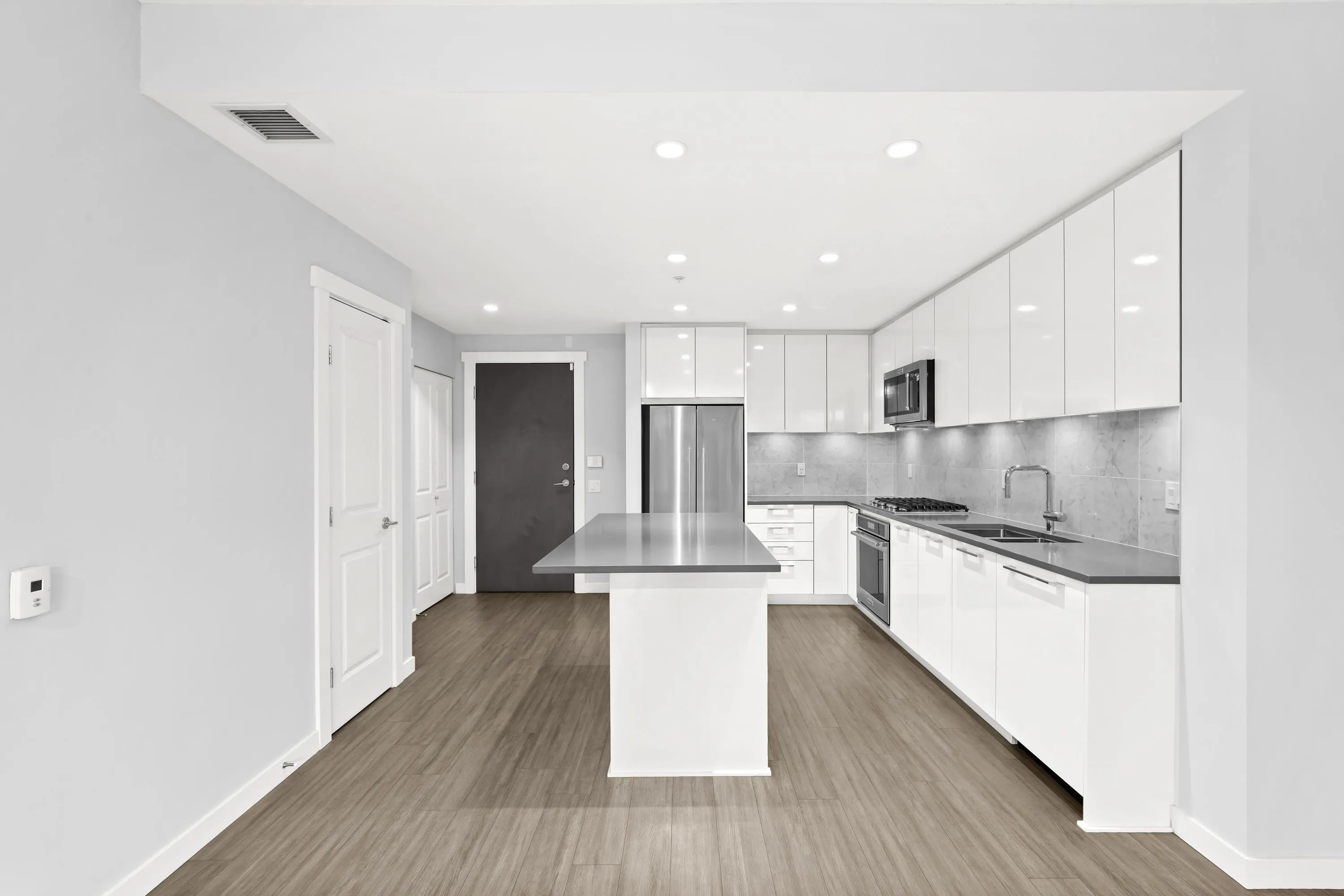 110 2663 Library Lane
