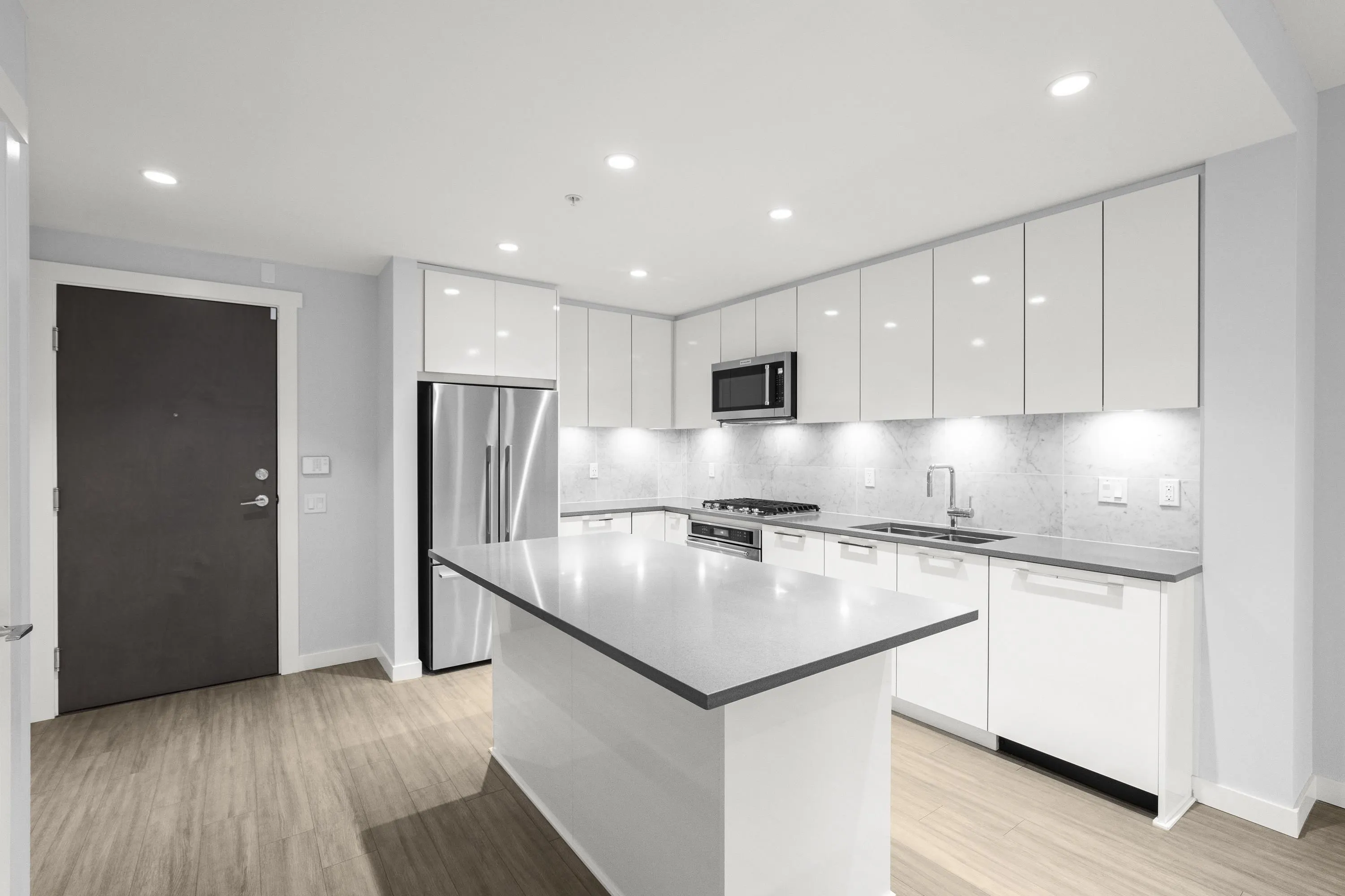 110 2663 Library Lane