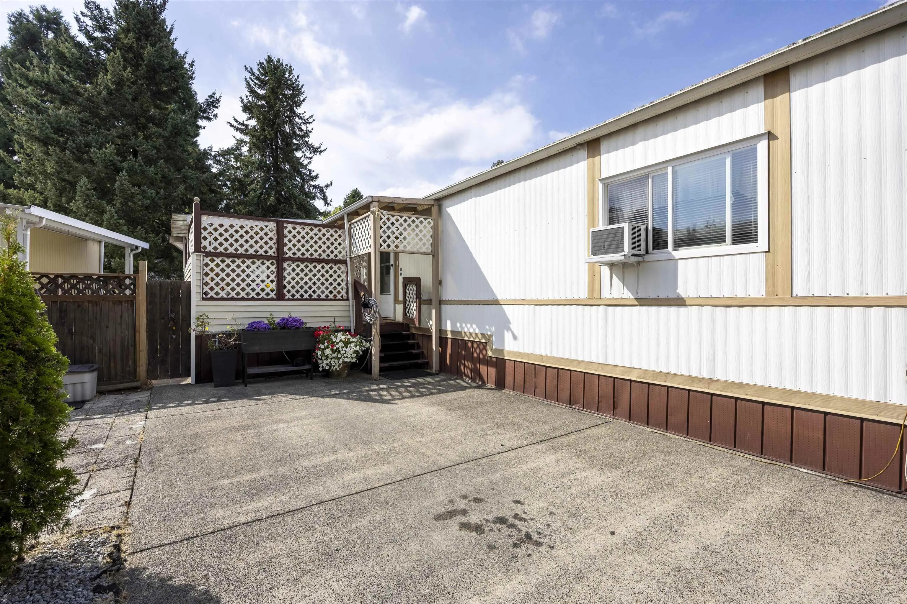 73 145 King Edward Street