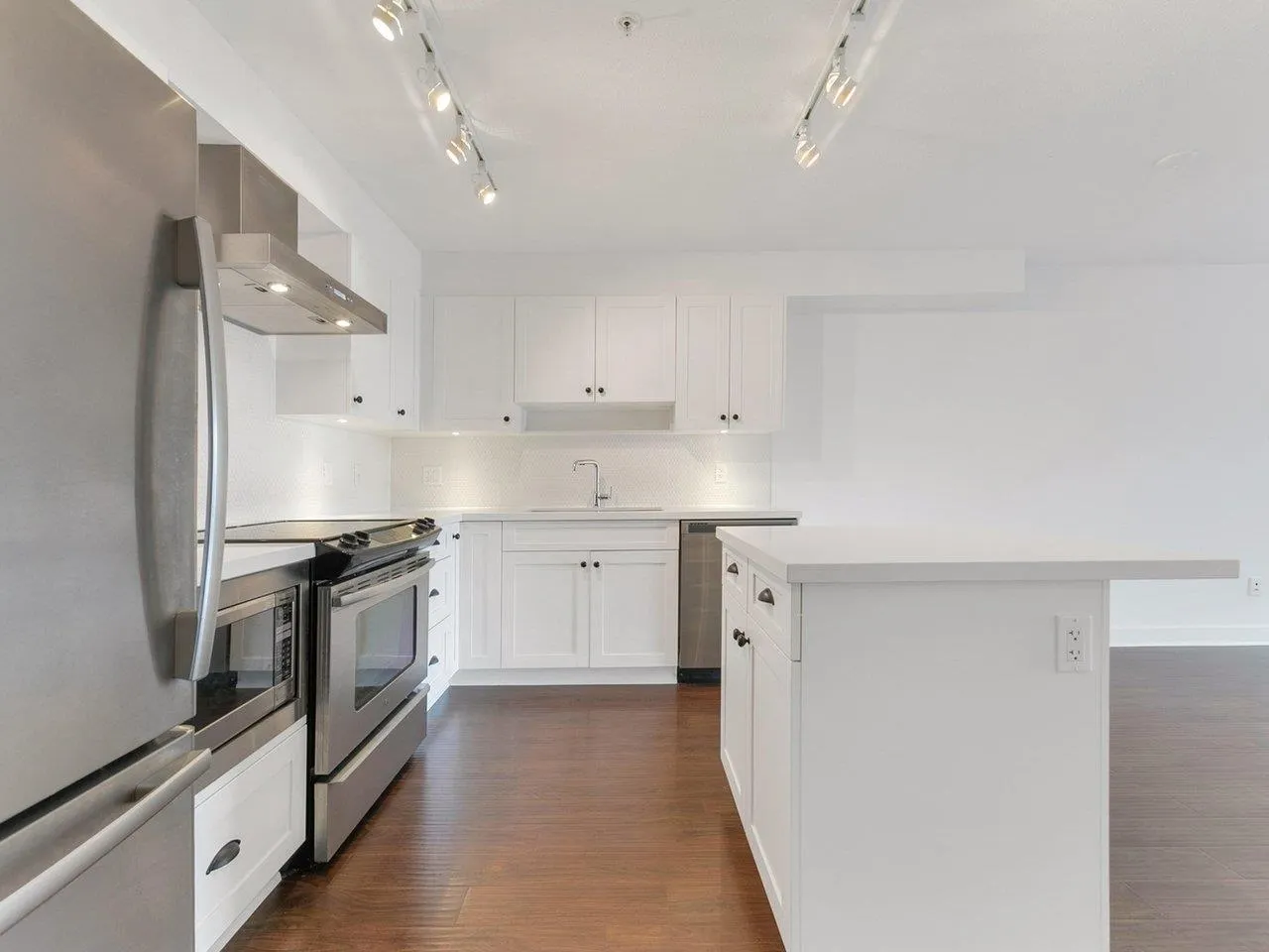 201 500 Royal Avenue