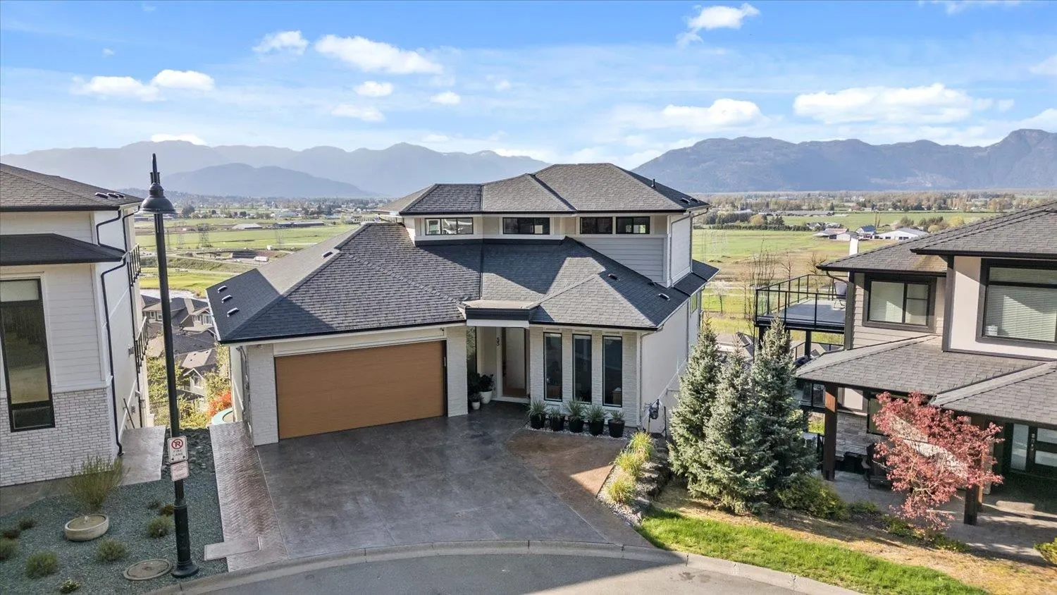 55 50778 Ledgestone Place