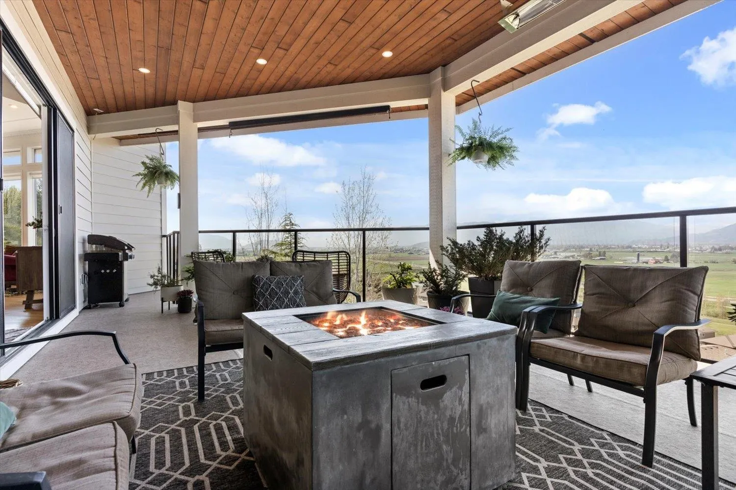 55 50778 Ledgestone Place