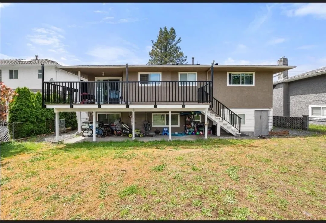 1106 Duthie Avenue